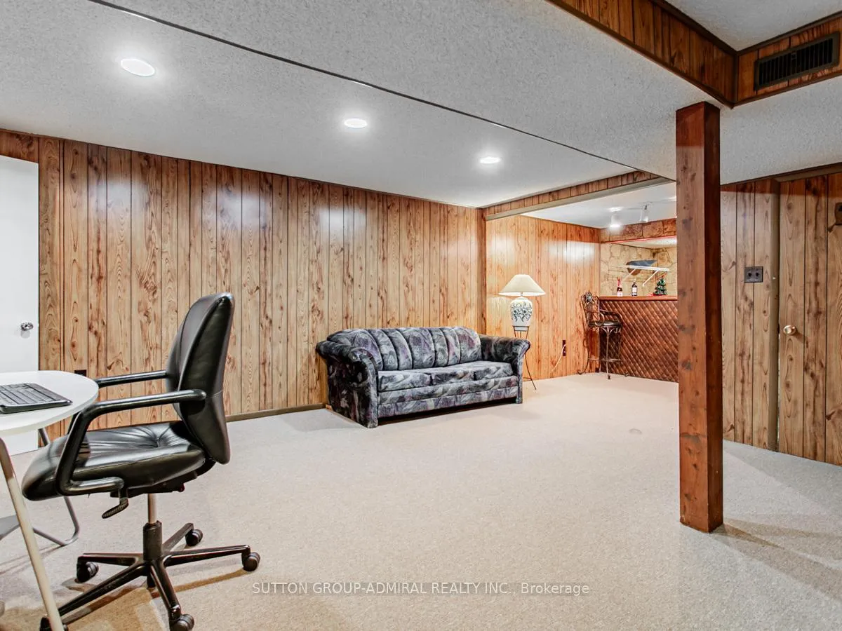 Photo 31 of 74 Bob O'Link Avenue, Vaughan, Glen Shields — HOMEH