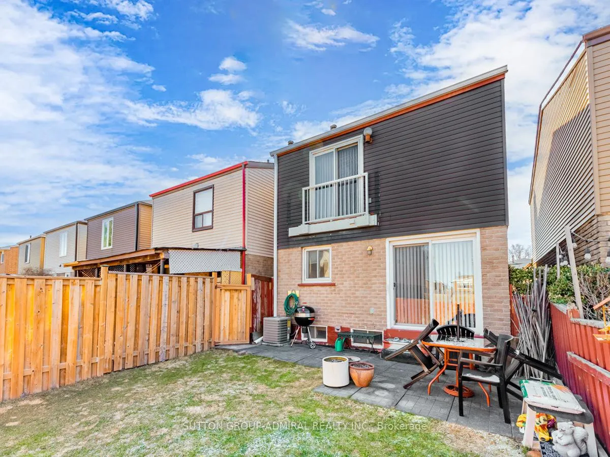Photo 36 of 74 Bob O'Link Avenue, Vaughan, Glen Shields — HOMEH