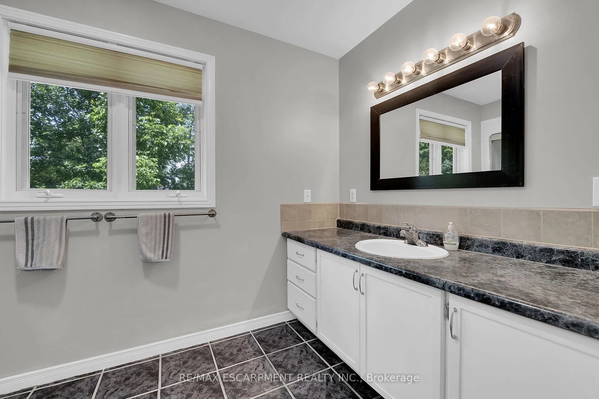 Photo 20 of 151 Rainham Road, Haldimand, Nanticoke — HOMEH