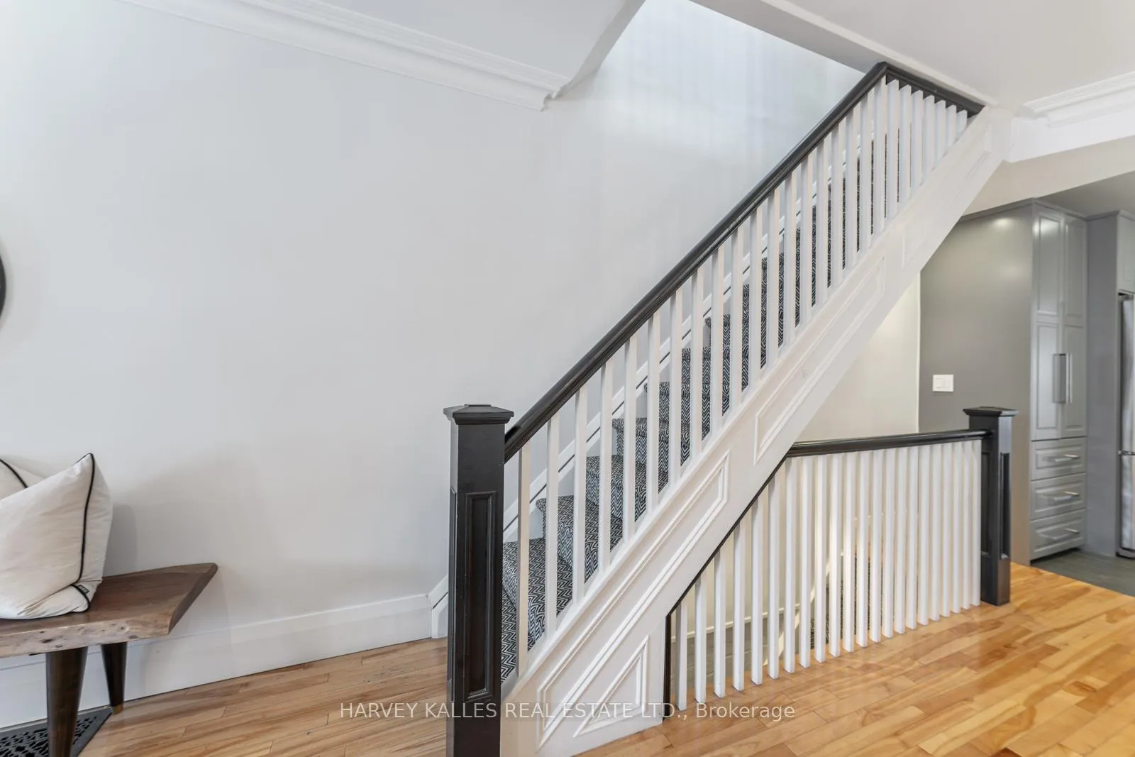 Photo 27 of 120 Fairlawn Avenue, Toronto, Lawrence Park North — HOMEH