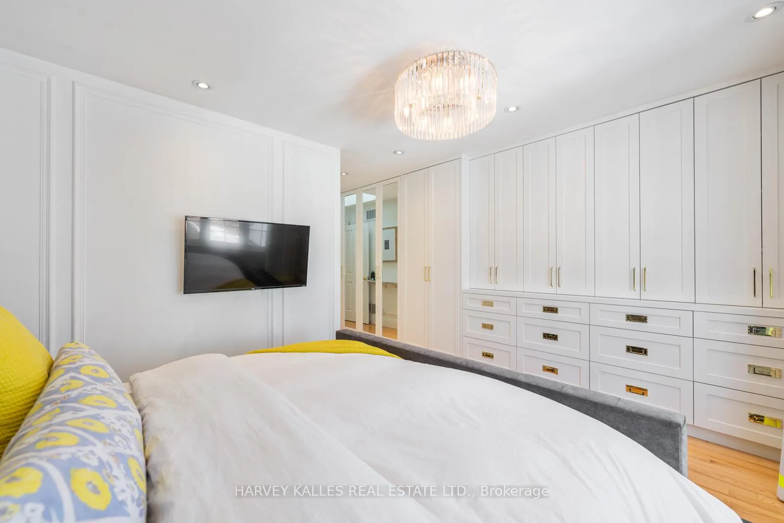 Photo 31 of 120 Fairlawn Avenue, Toronto, Lawrence Park North — HOMEH