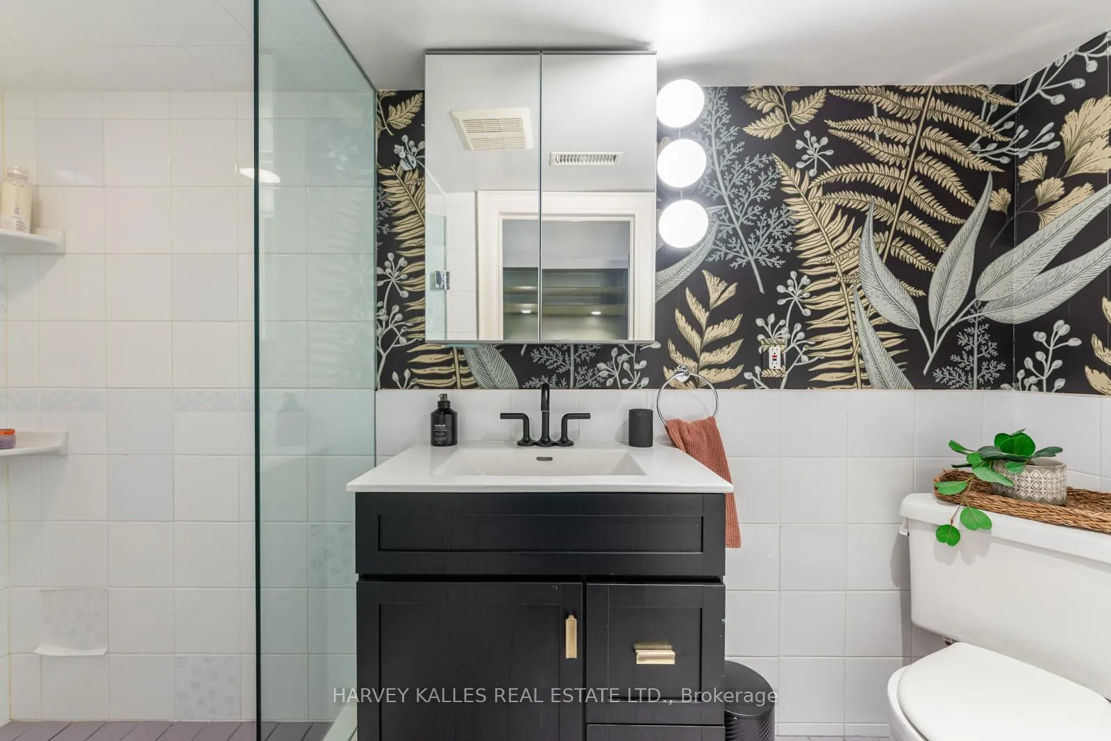 Photo 42 of 120 Fairlawn Avenue, Toronto, Lawrence Park North — HOMEH