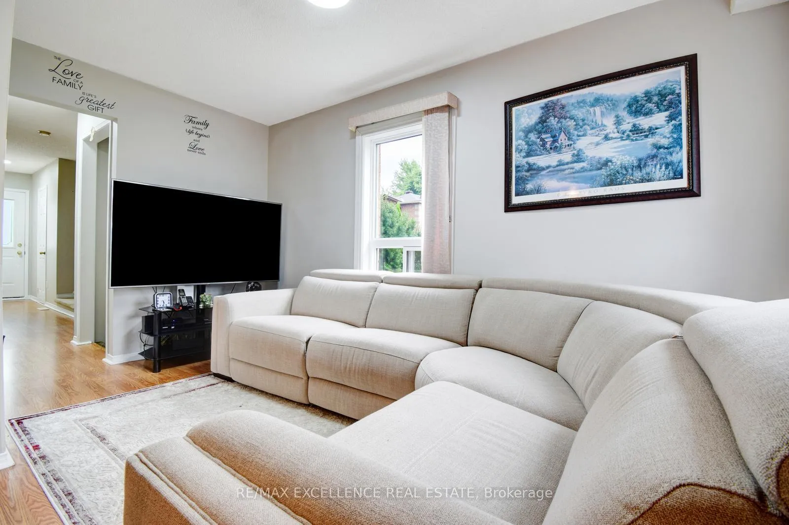 Photo 8 of 28 McKnight Crescent, New Tecumseth, Tottenham — HOMEH