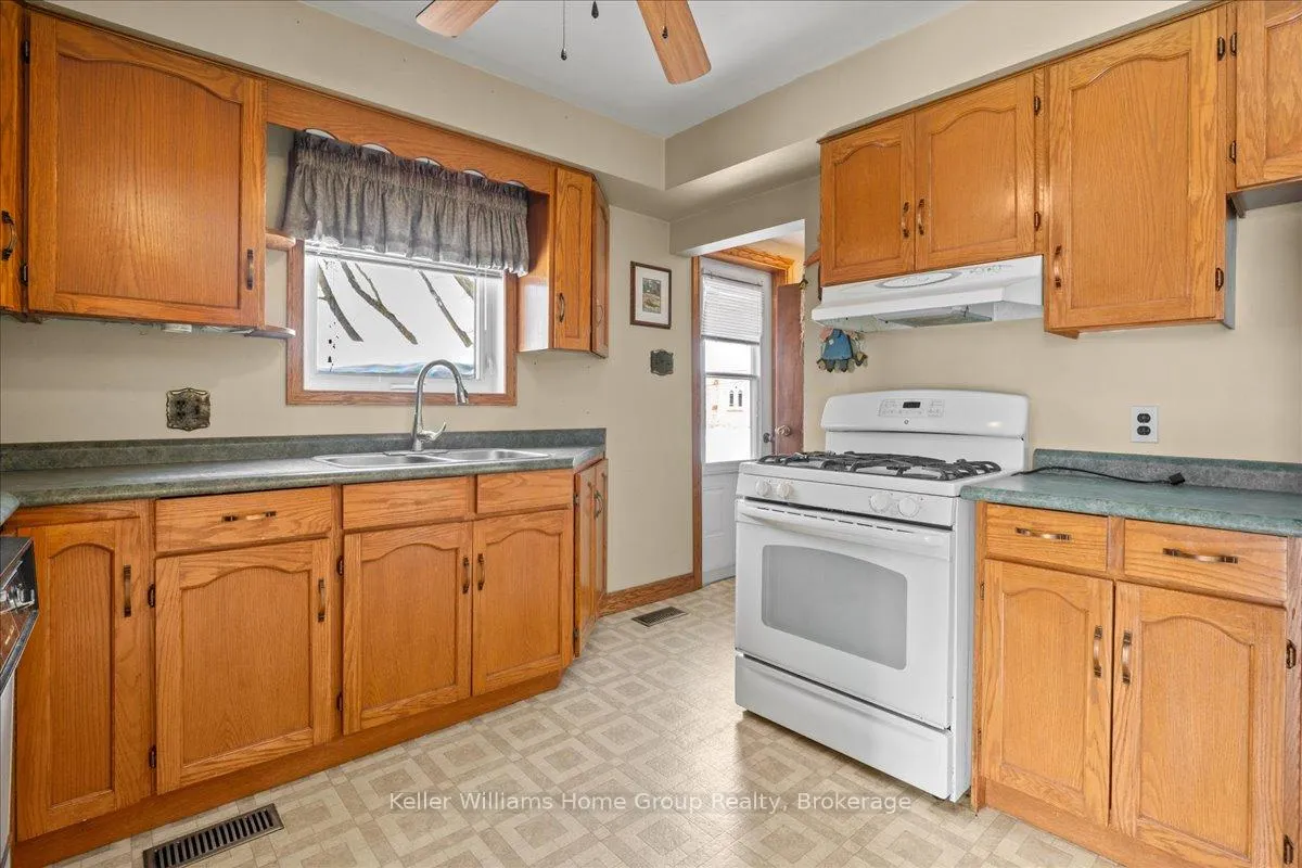 Photo 11 of 3 Pugh Street, Perth East, Milverton — HOMEH