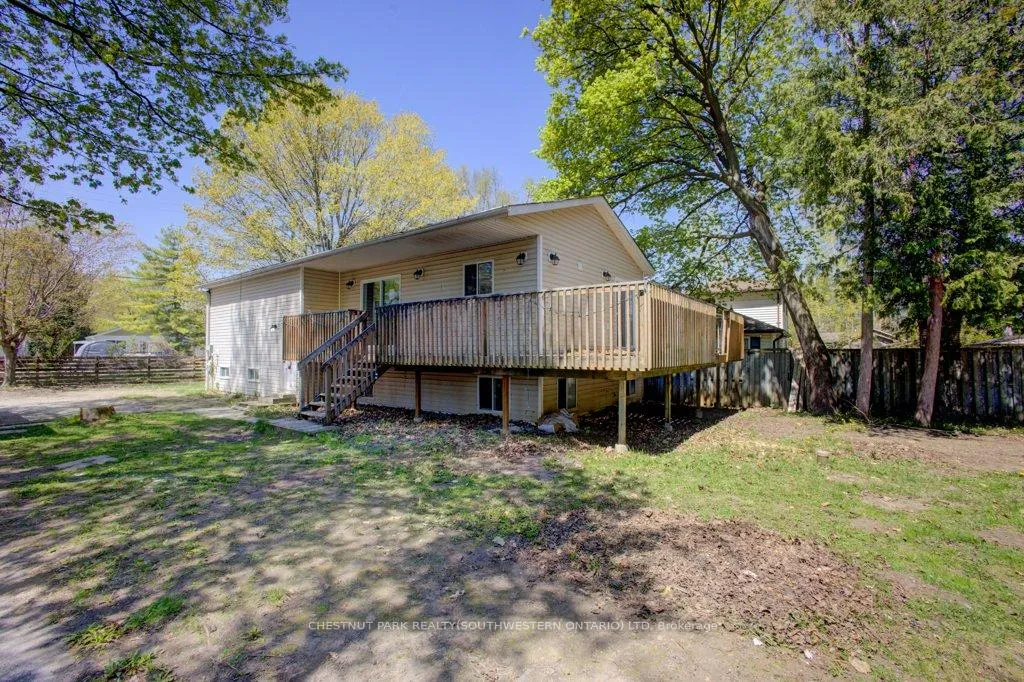 Photo 2 of 2081 25th Side Road, Innisfil, Alcona — HOMEH