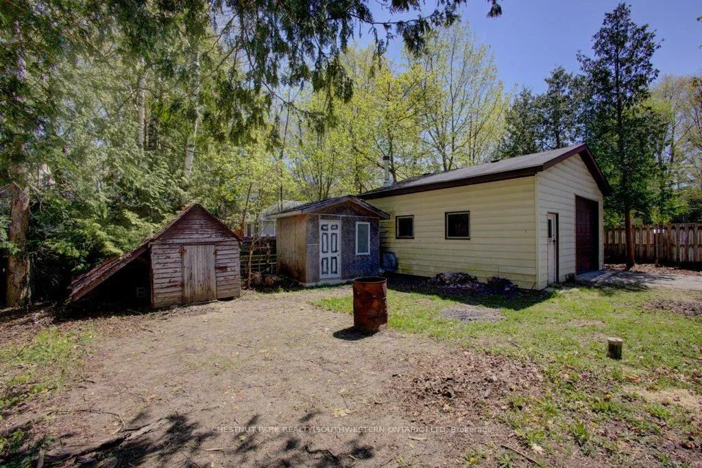 Photo 31 of 2081 25th Side Road, Innisfil, Alcona — HOMEH