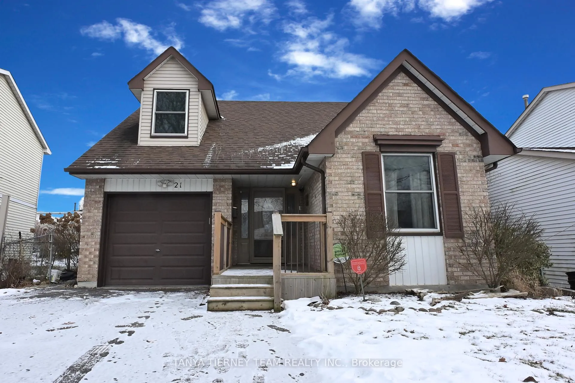 Photo 1 of 21 Banner Crescent, Ajax, South West — HOMEH