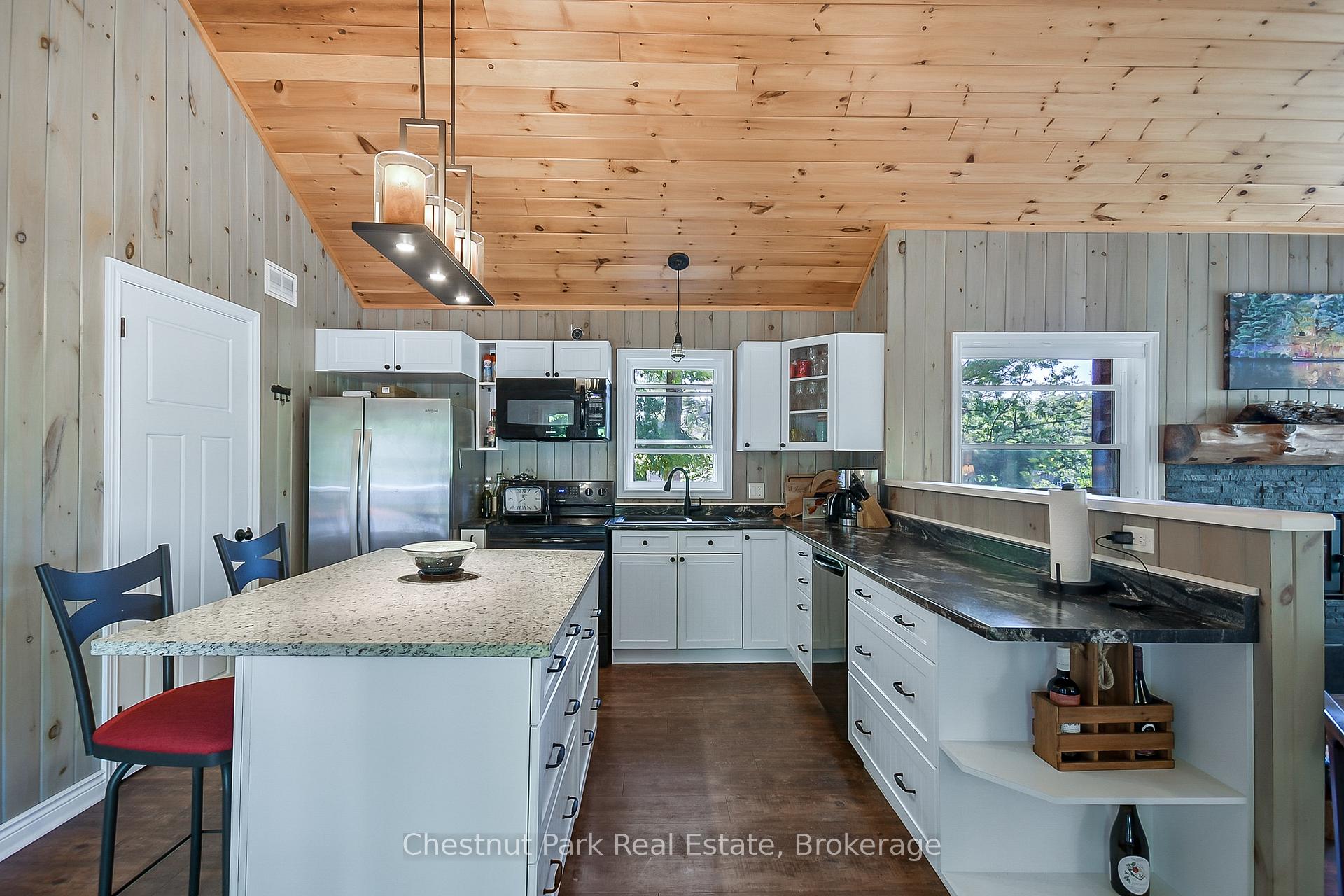 Photo 5 of 86 Taylor Island, Gravenhurst, Muskoka (S) — HOMEH