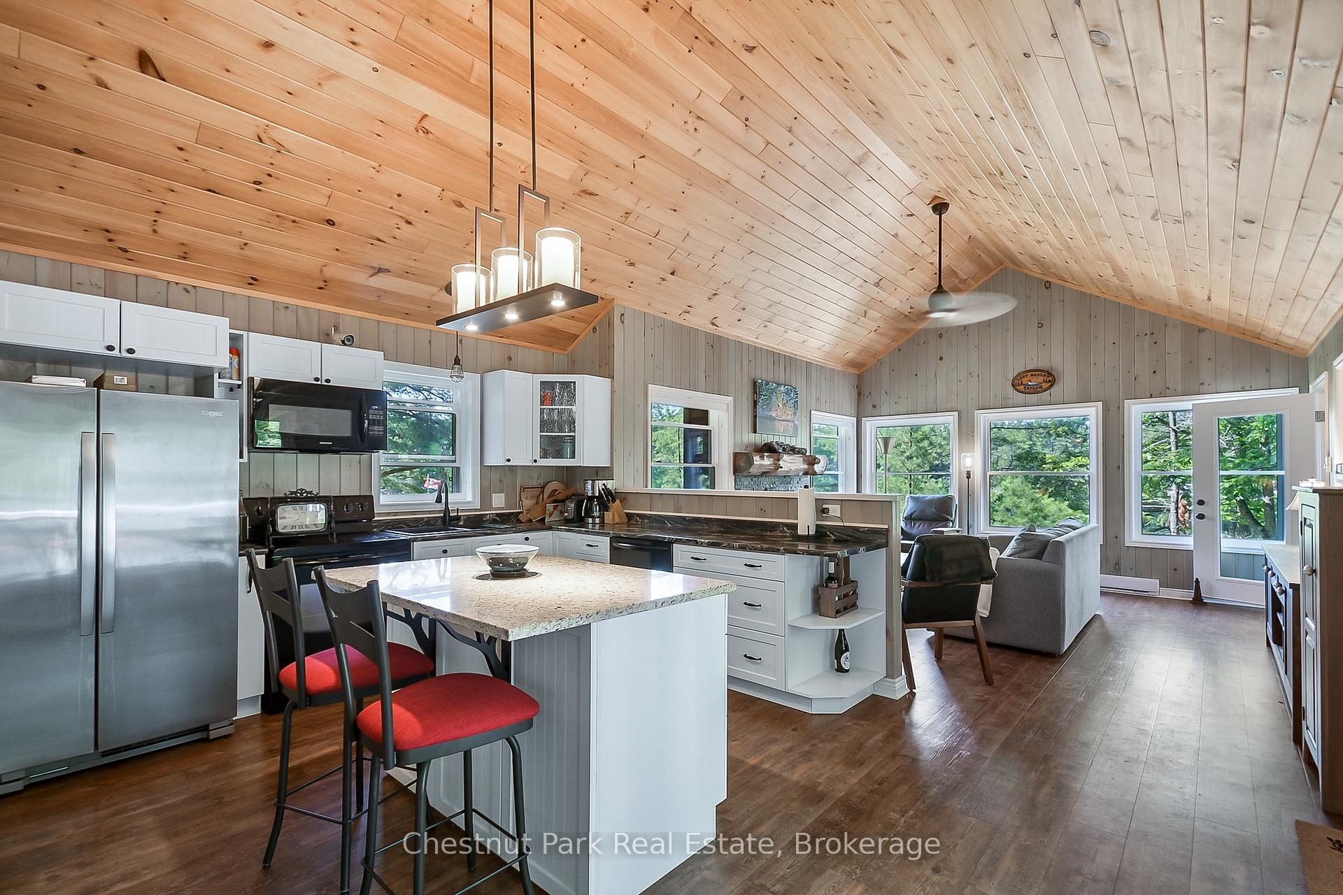 Photo 21 of 86 Taylor Island, Gravenhurst, Muskoka (S) — HOMEH