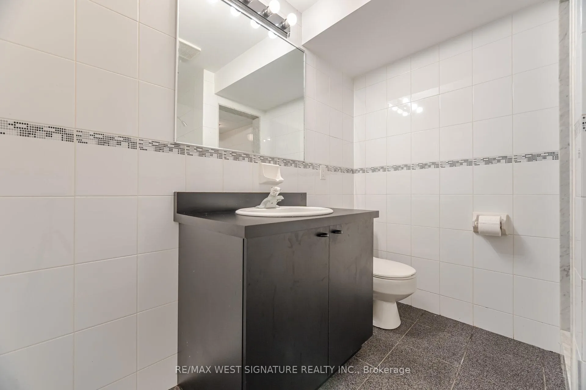 Photo 30 of 143 Vineyard Court, Vaughan, East Woodbridge — HOMEH