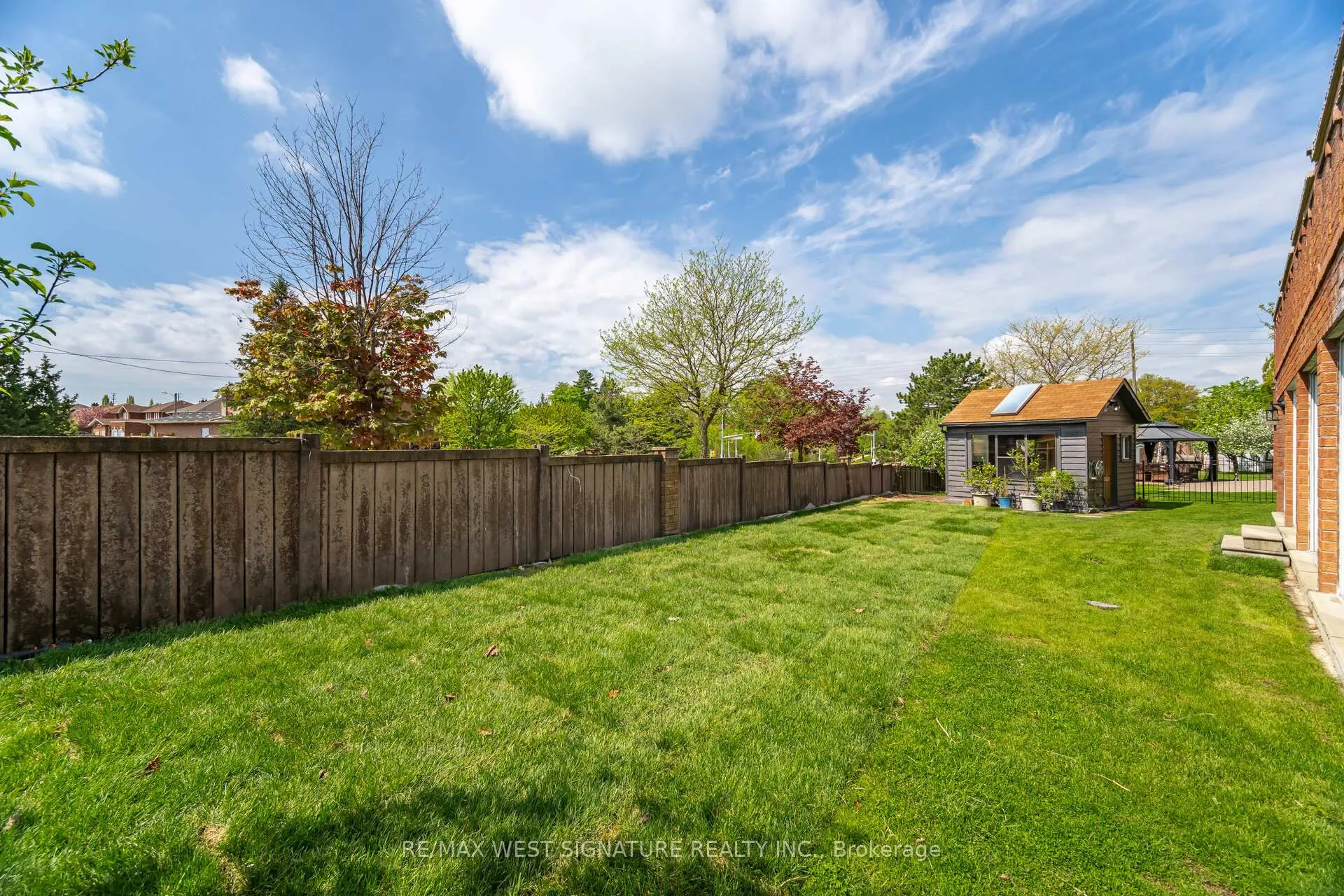 Photo 35 of 143 Vineyard Court, Vaughan, East Woodbridge — HOMEH