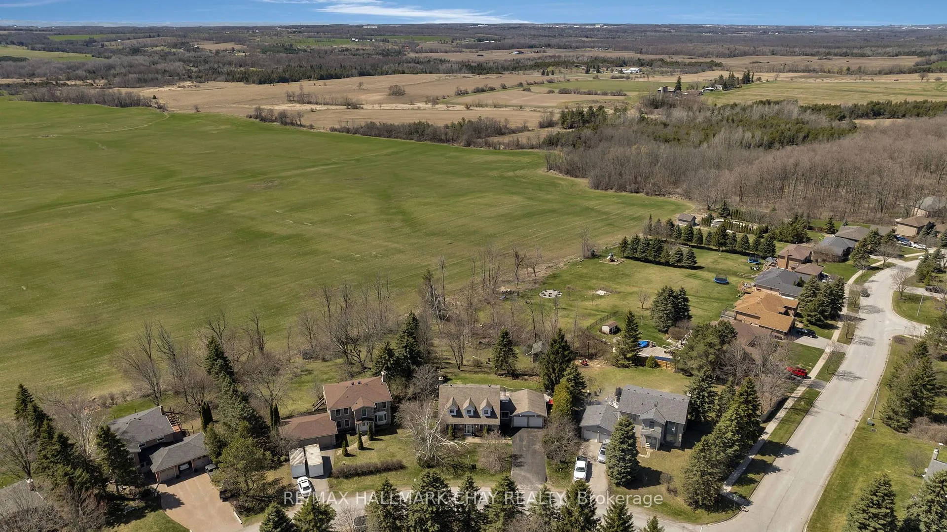 Photo 32 of 964 Sloan Circle Drive, Innisfil, Churchill — HOMEH