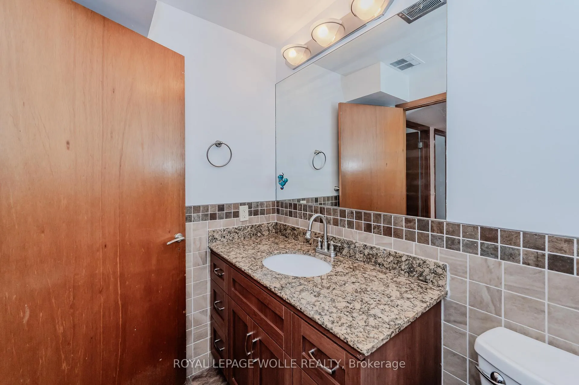 Photo 33 of 44 Sunset Drive, Woolwich — HOMEH
