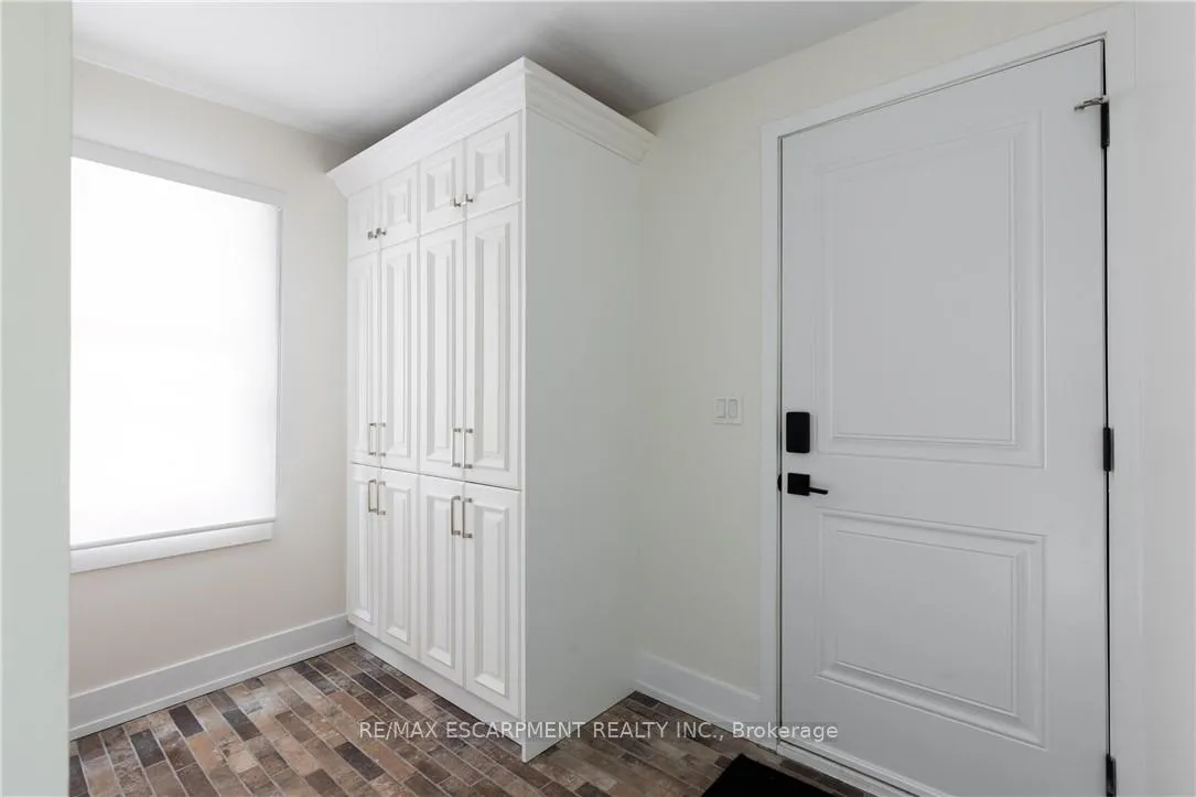 Photo 29 of 8-10 Ontario Street, Grimsby, Grimsby East — HOMEH