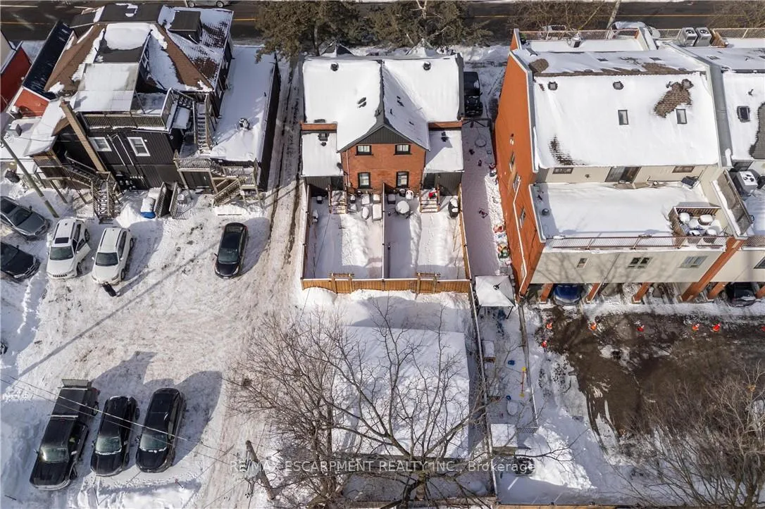 Photo 35 of 8-10 Ontario Street, Grimsby, Grimsby East — HOMEH
