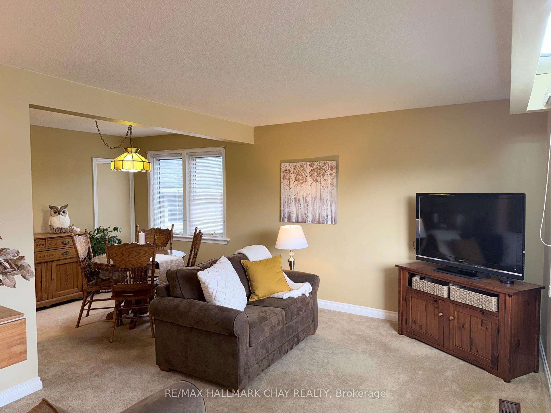 Photo 6 of 23 Shannon Street, Barrie, Wellington — HOMEH