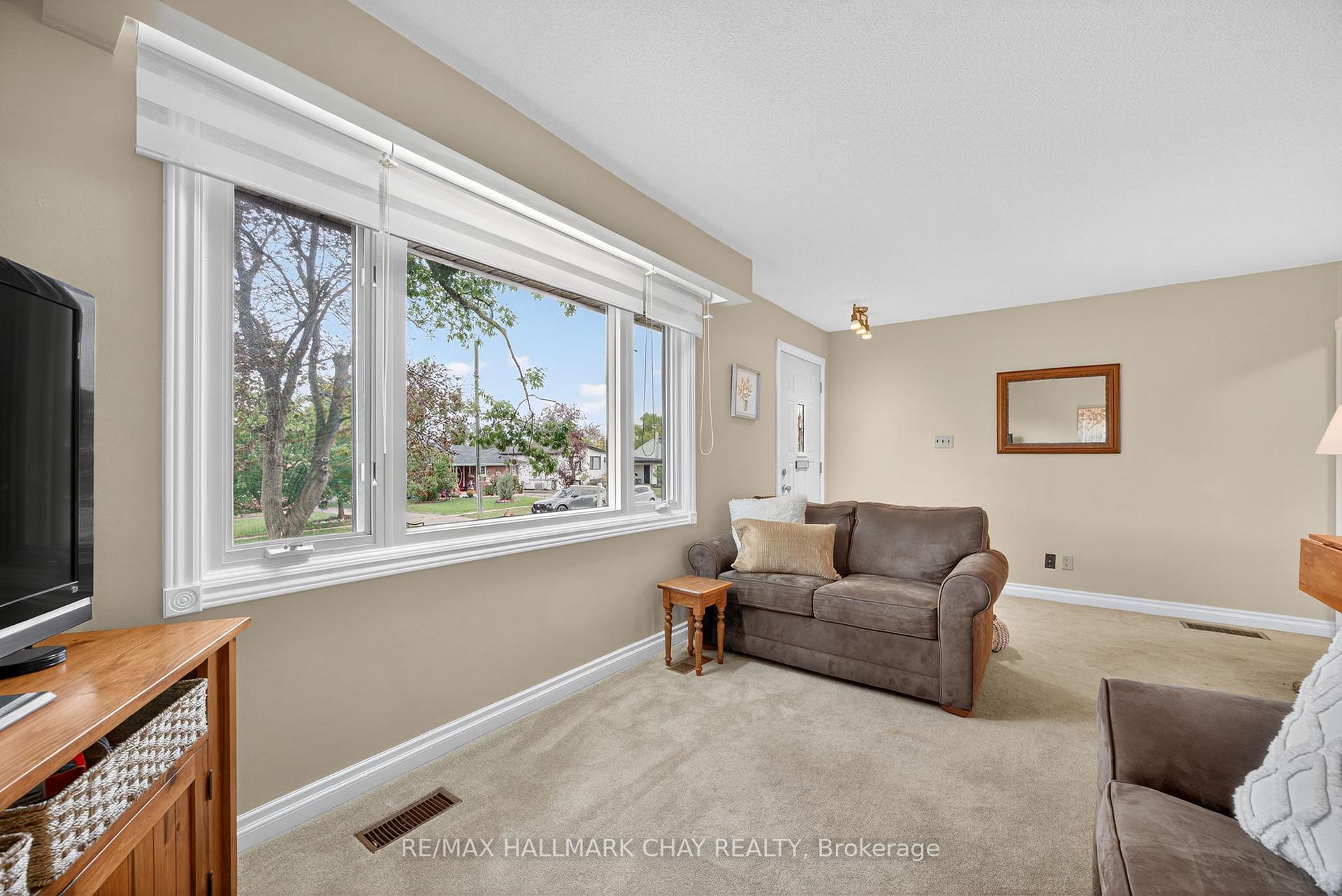 Photo 7 of 23 Shannon Street, Barrie, Wellington — HOMEH