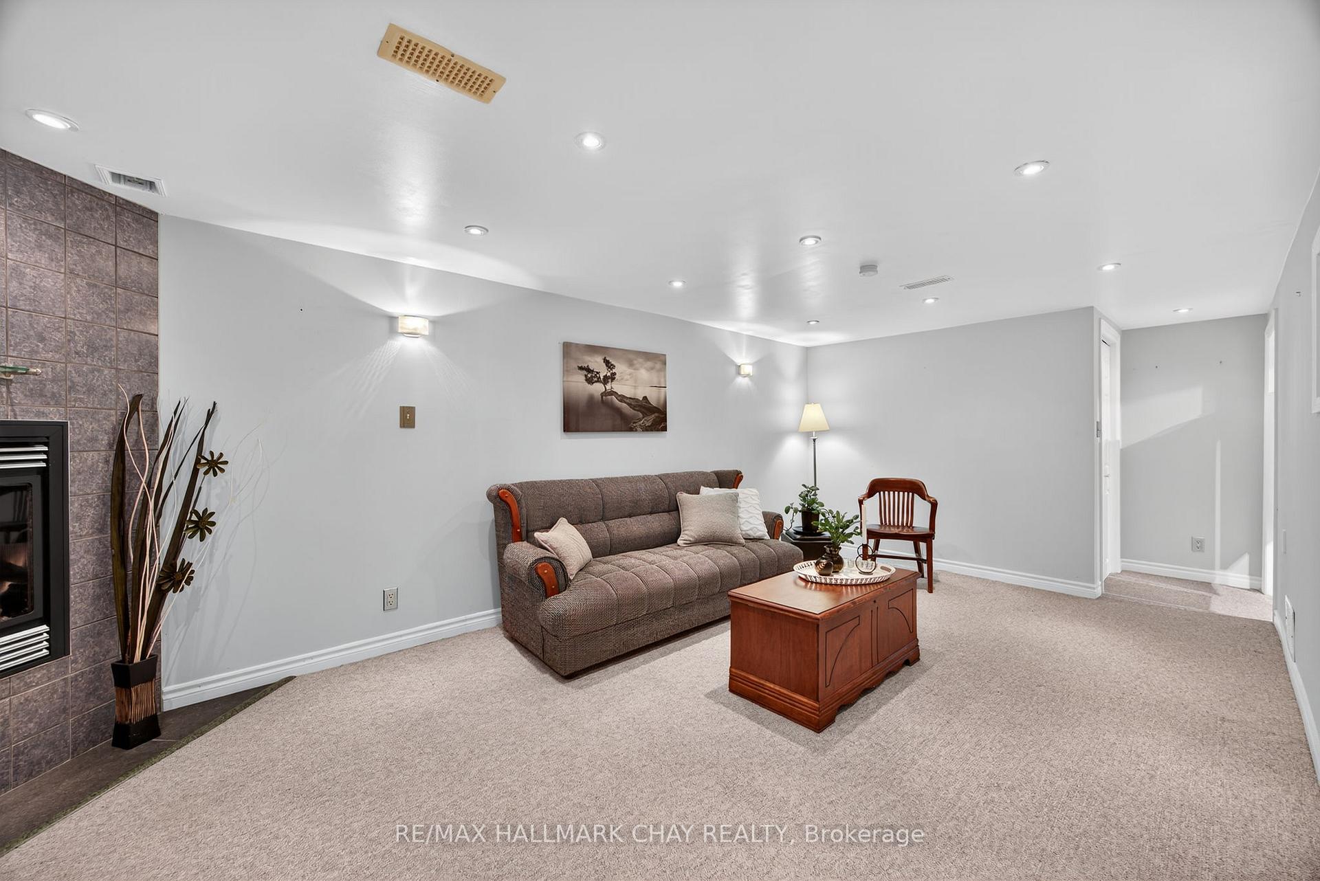 Photo 22 of 23 Shannon Street, Barrie, Wellington — HOMEH