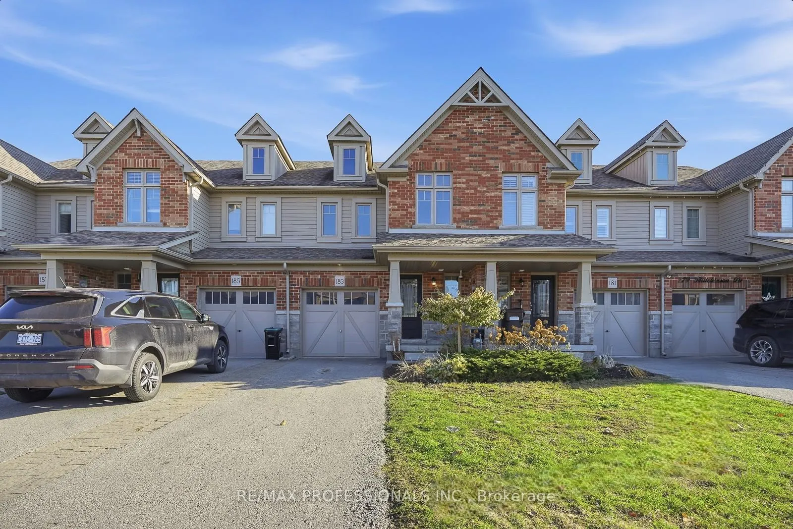 Photo 2 of 183 Hutchinson Drive, New Tecumseth, Alliston — HOMEH