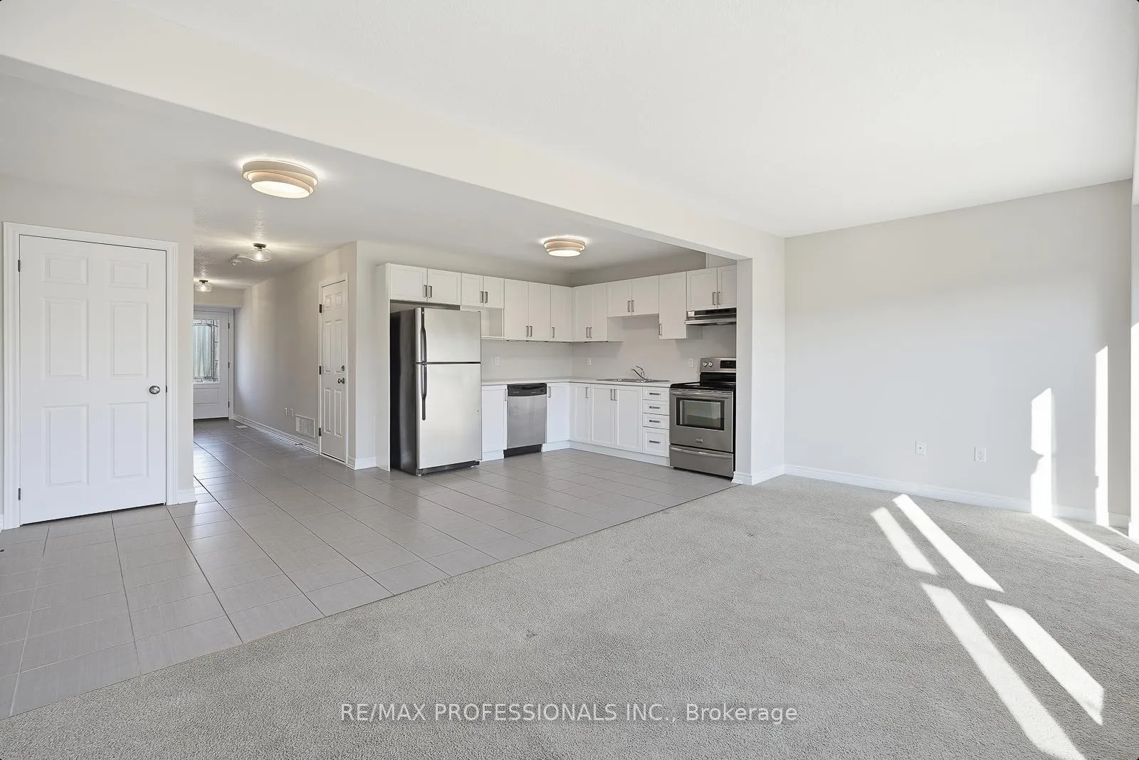 Photo 6 of 183 Hutchinson Drive, New Tecumseth, Alliston — HOMEH