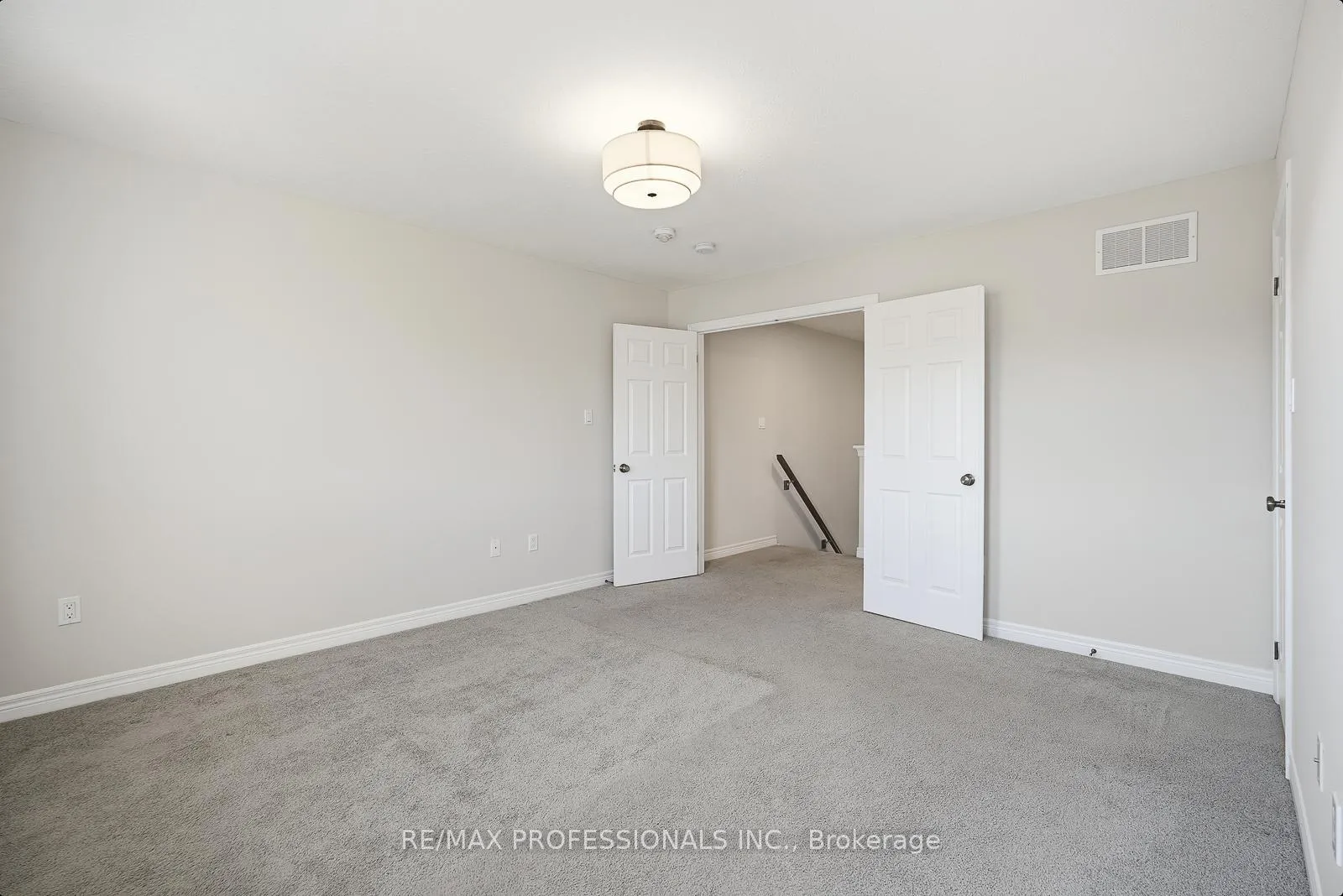 Photo 17 of 183 Hutchinson Drive, New Tecumseth, Alliston — HOMEH