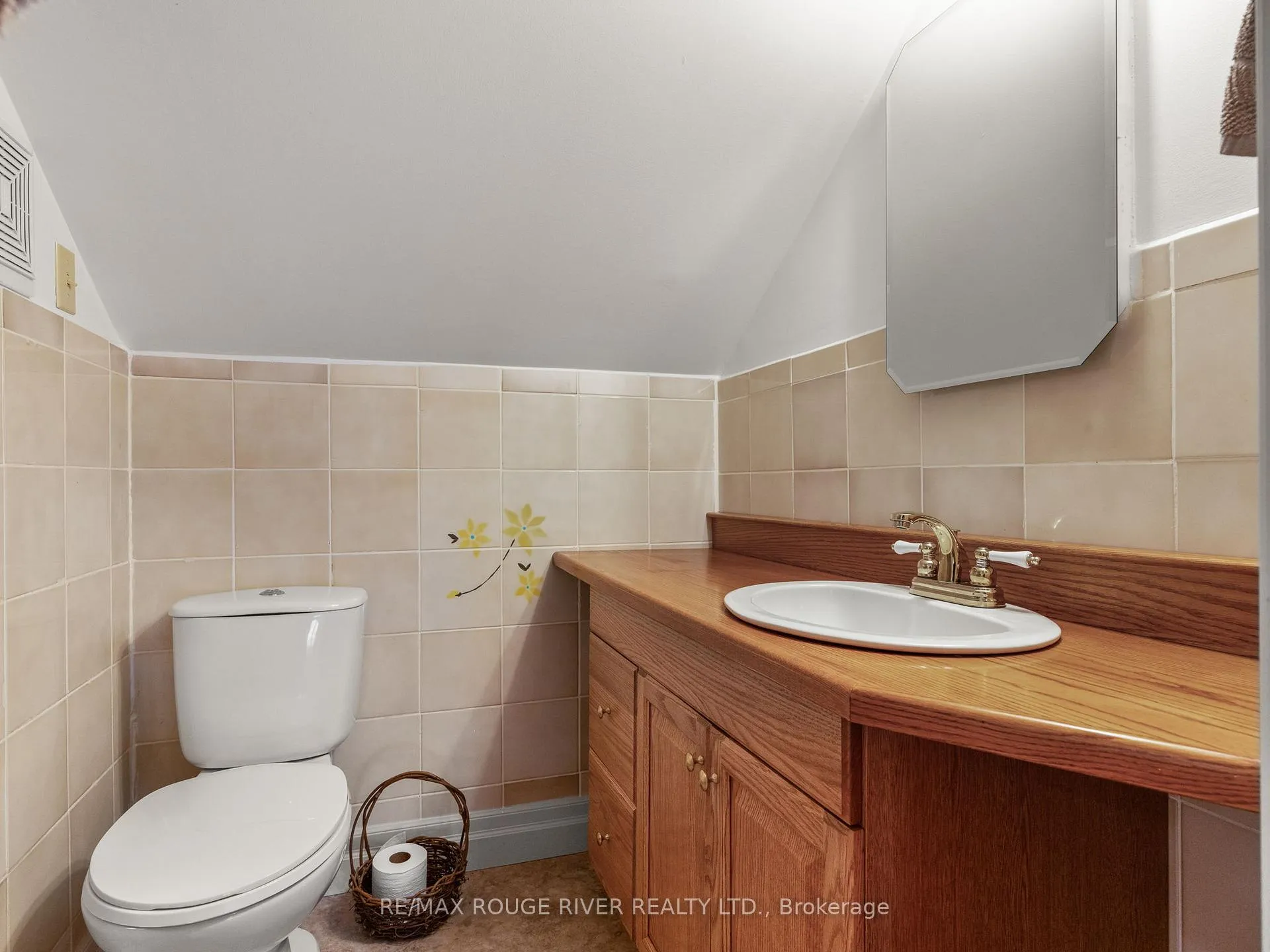 Photo 35 of 182 Bagot Street, Cobourg — HOMEH