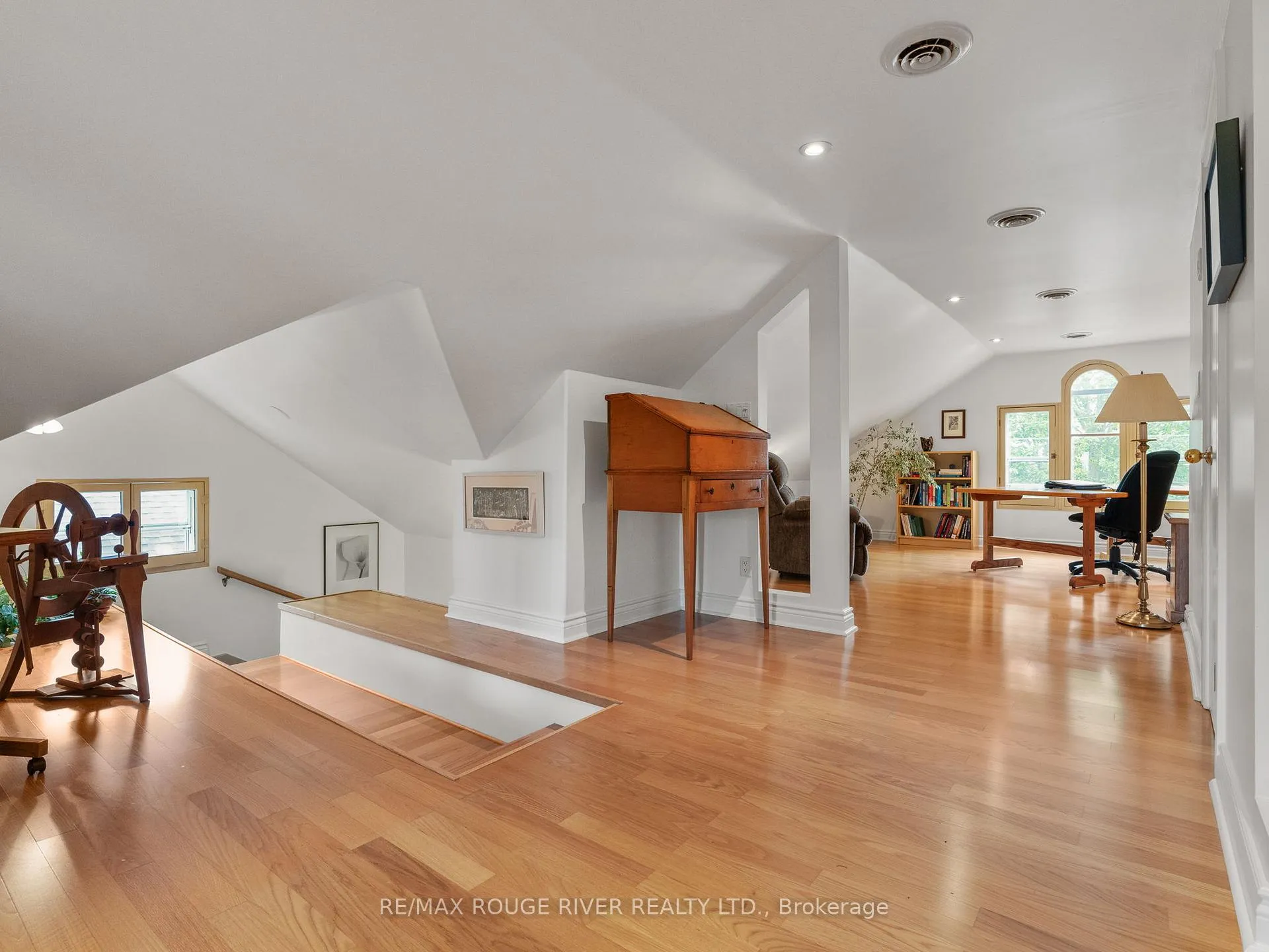 Photo 37 of 182 Bagot Street, Cobourg — HOMEH