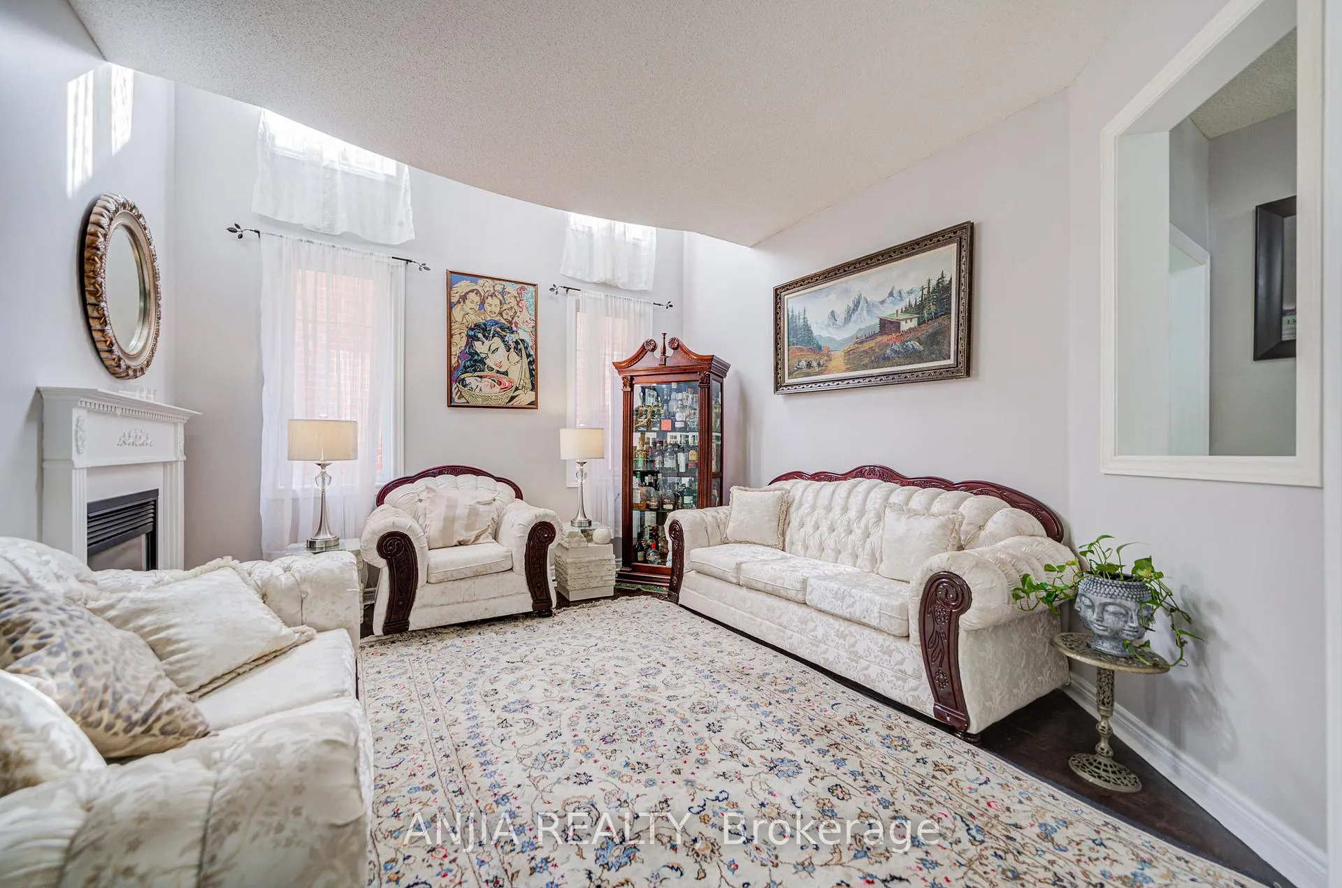 Photo 8 of 384 Highglen Avenue, Markham, Middlefield — HOMEH