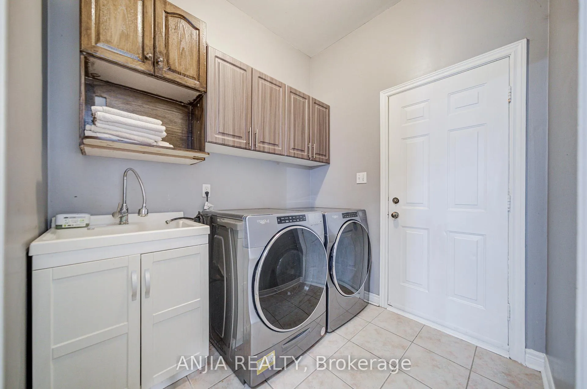 Photo 21 of 384 Highglen Avenue, Markham, Middlefield — HOMEH