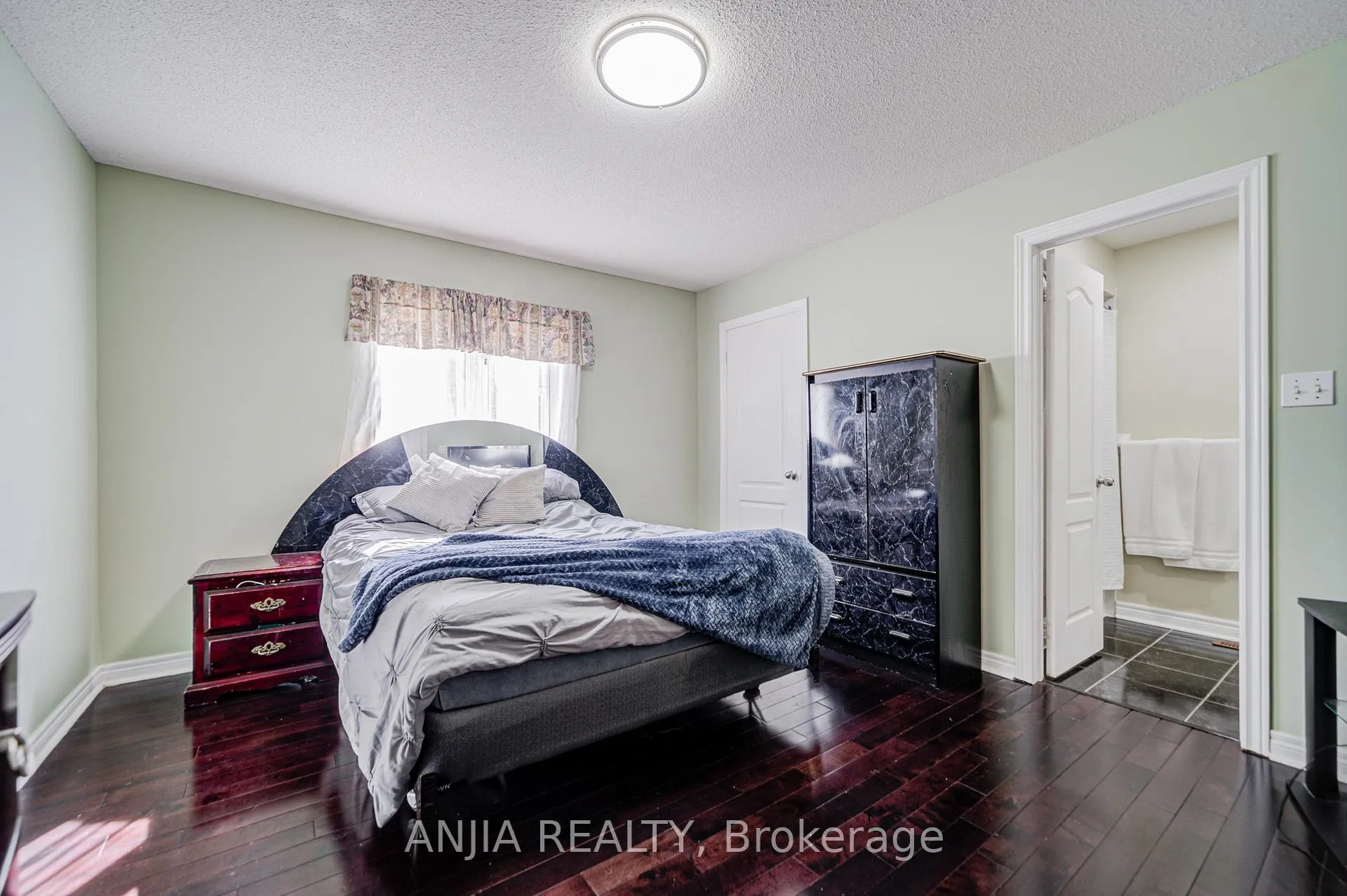 Photo 30 of 384 Highglen Avenue, Markham, Middlefield — HOMEH