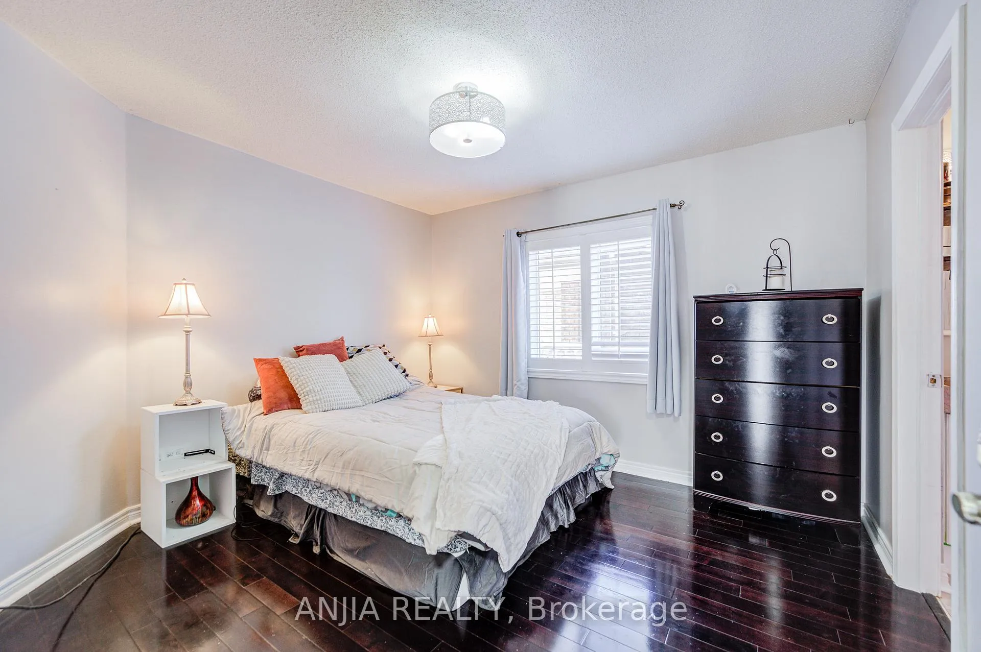 Photo 33 of 384 Highglen Avenue, Markham, Middlefield — HOMEH
