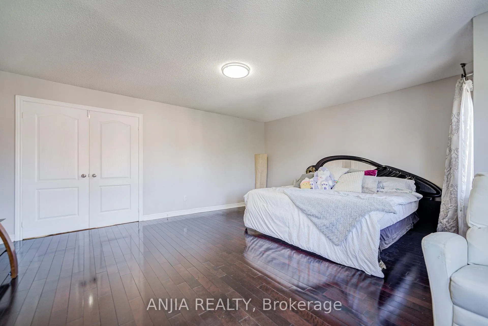 Photo 40 of 384 Highglen Avenue, Markham, Middlefield — HOMEH