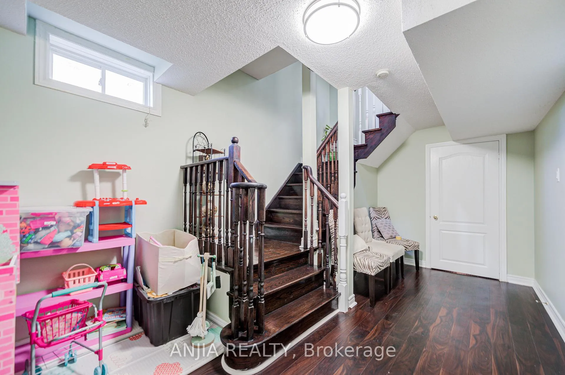 Photo 45 of 384 Highglen Avenue, Markham, Middlefield — HOMEH