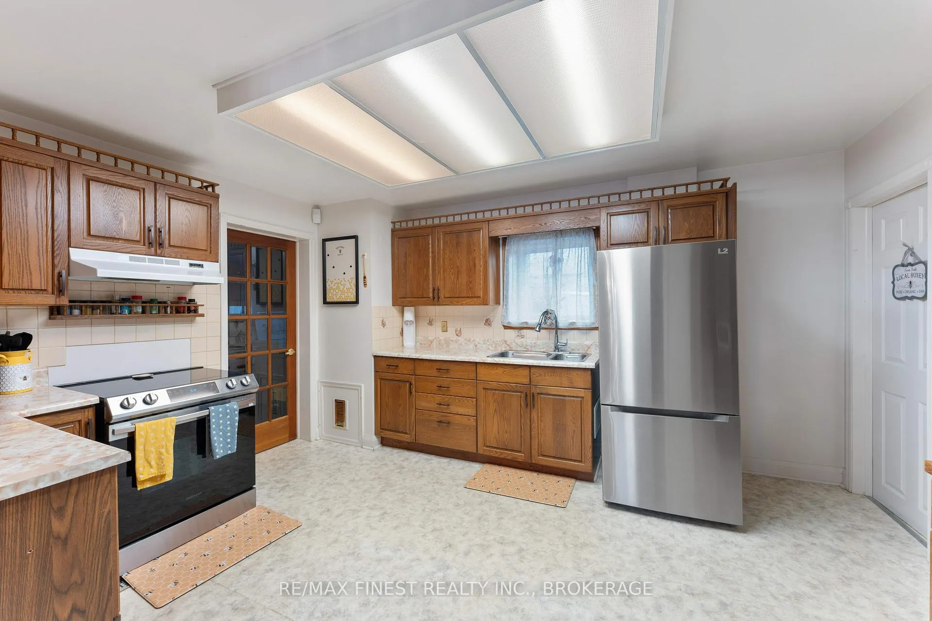 Photo 12 of 61 John Street, Quinte West, Trenton Ward — HOMEH