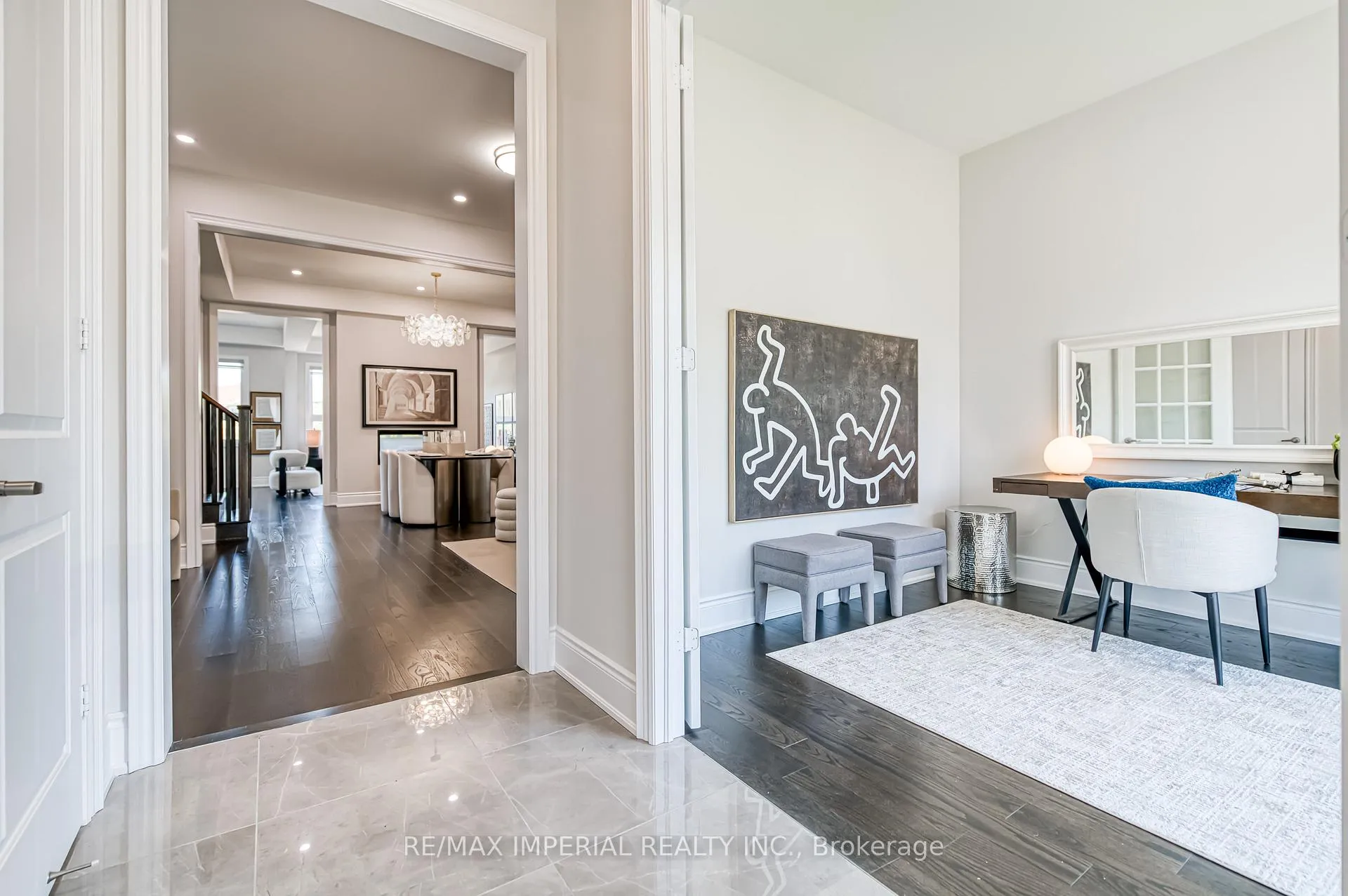 Photo 5 of 170 Scrivener Drive, Aurora, Rural Aurora — HOMEH