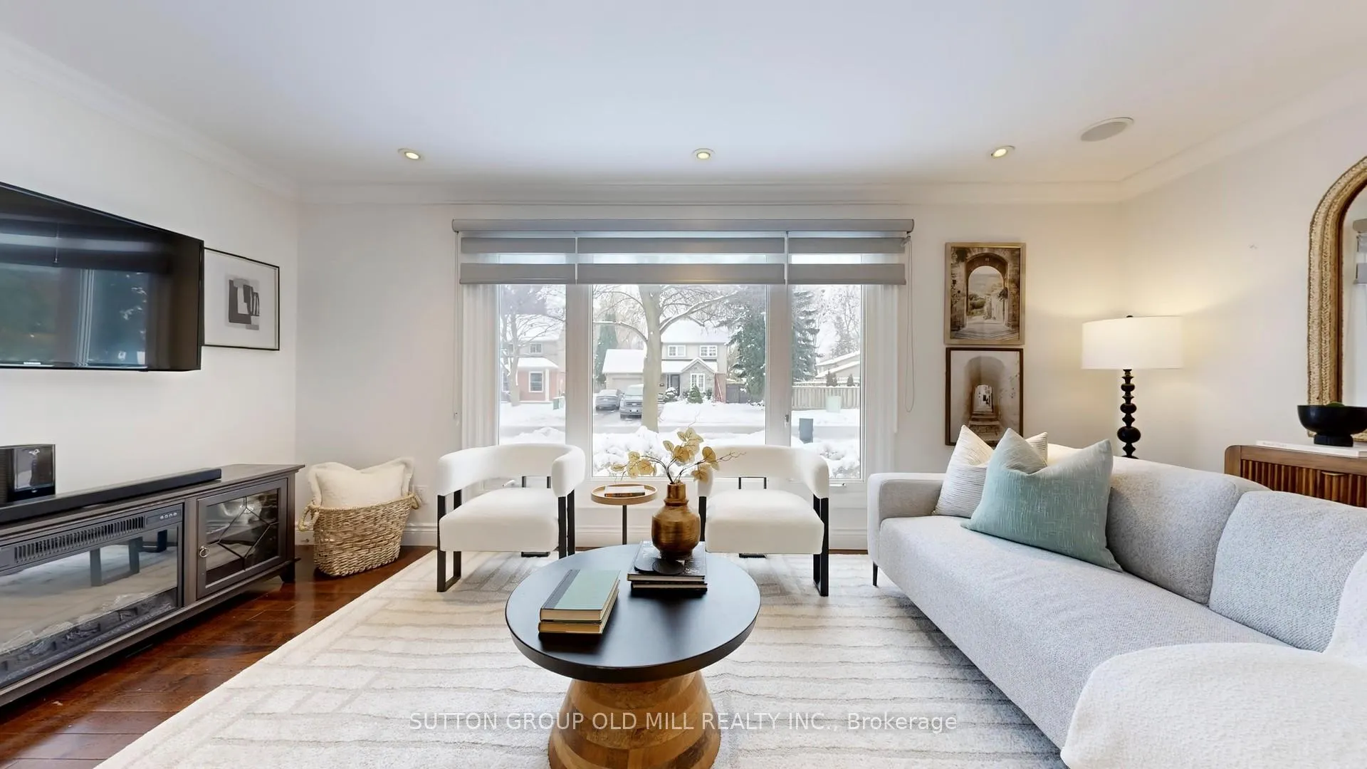 Photo 2 of 20 Springburn Crescent, Aurora, Aurora Highlands — HOMEH