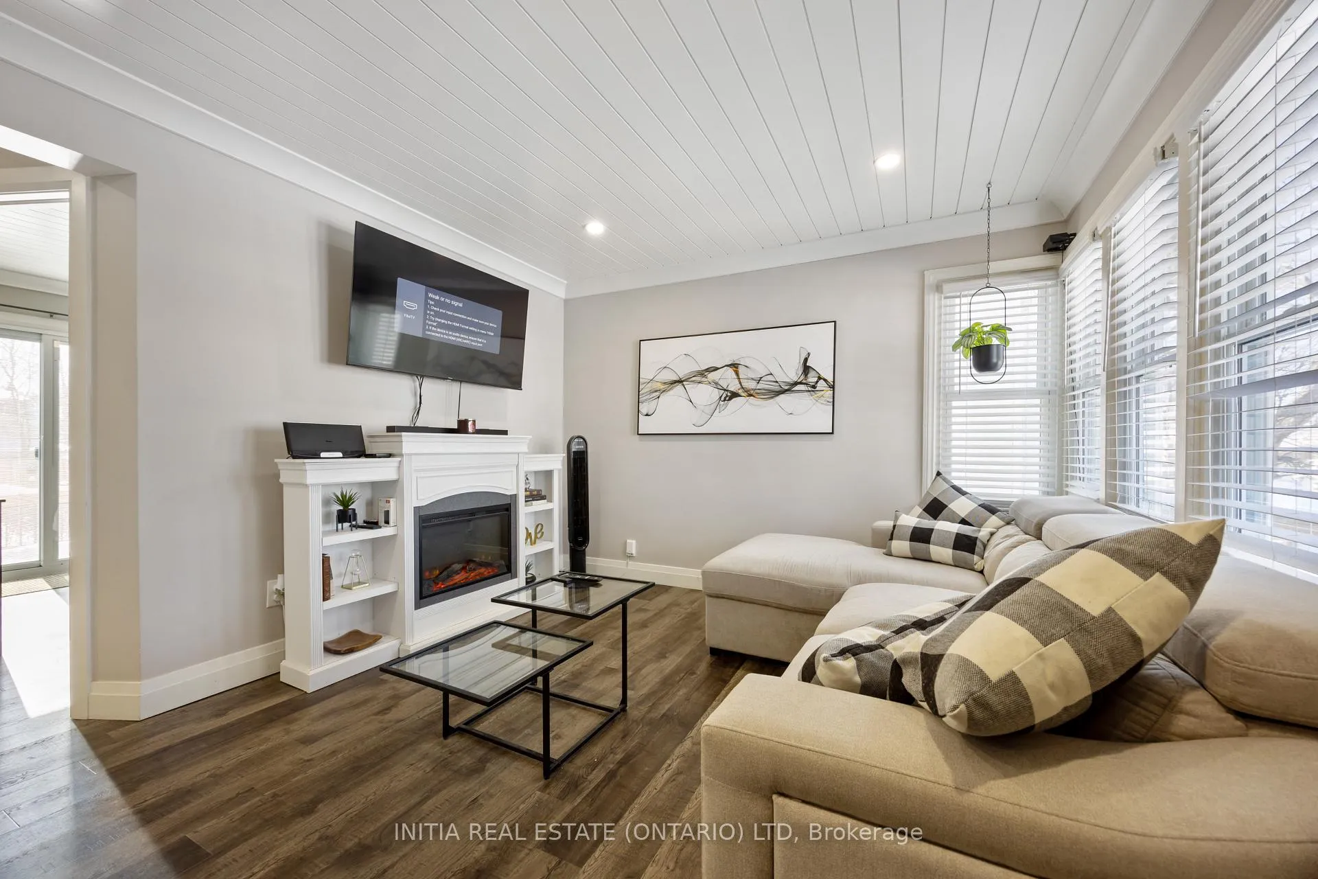 Photo 9 of 269 Ross Avenue, Sarnia — HOMEH