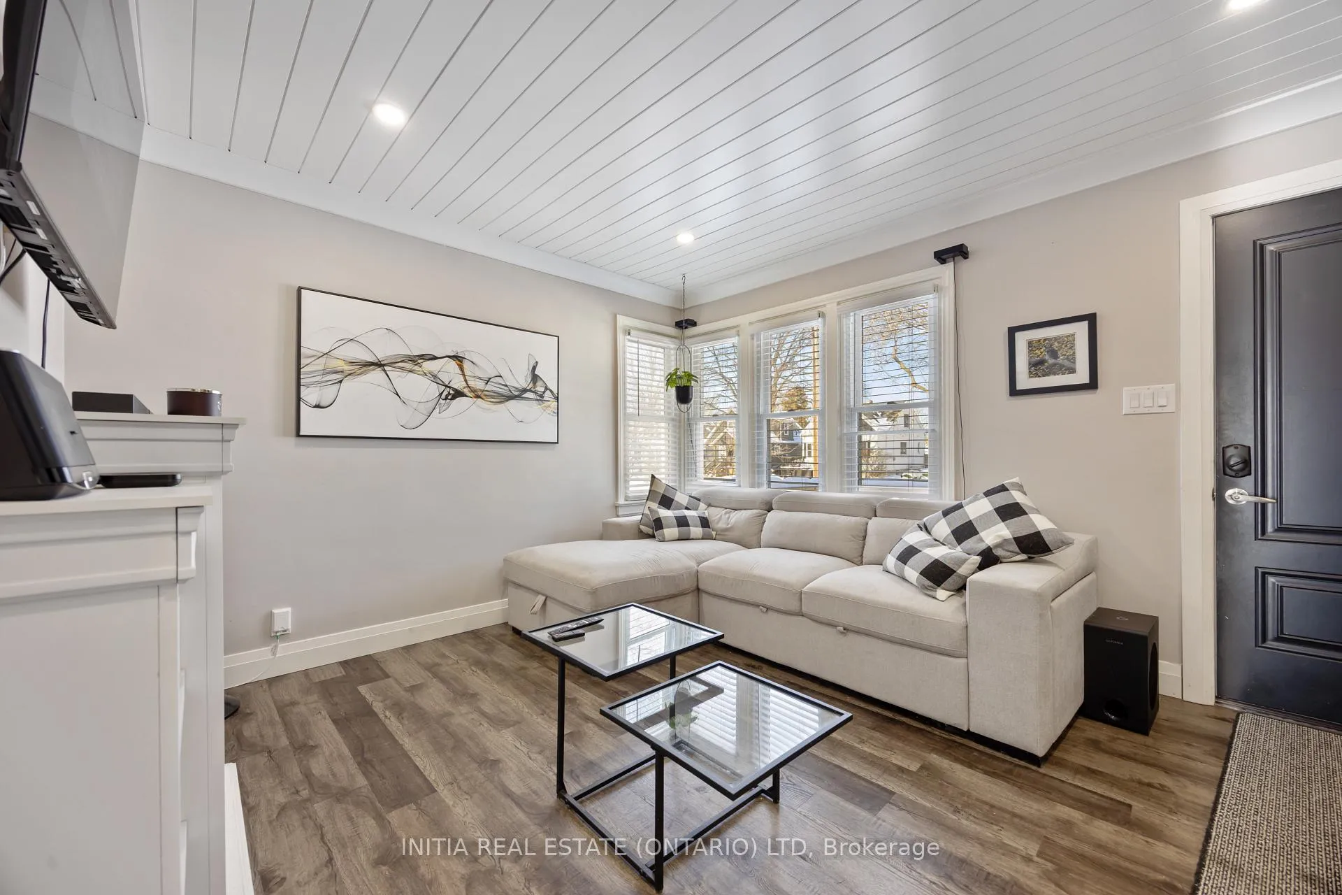 Photo 10 of 269 Ross Avenue, Sarnia — HOMEH