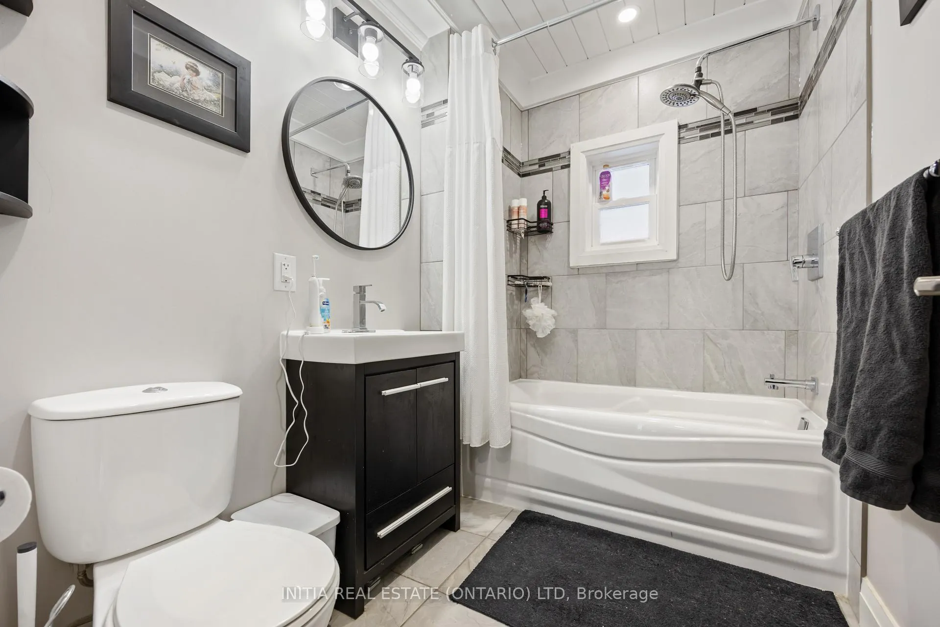 Photo 11 of 269 Ross Avenue, Sarnia — HOMEH