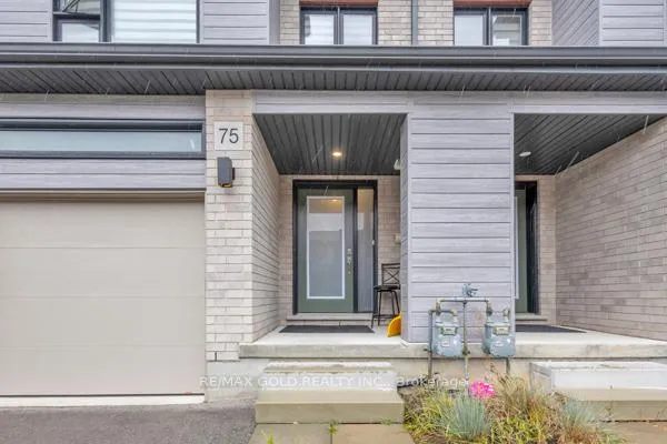 Photo 2 of 75 Pony Way, Kitchener — HOMEH