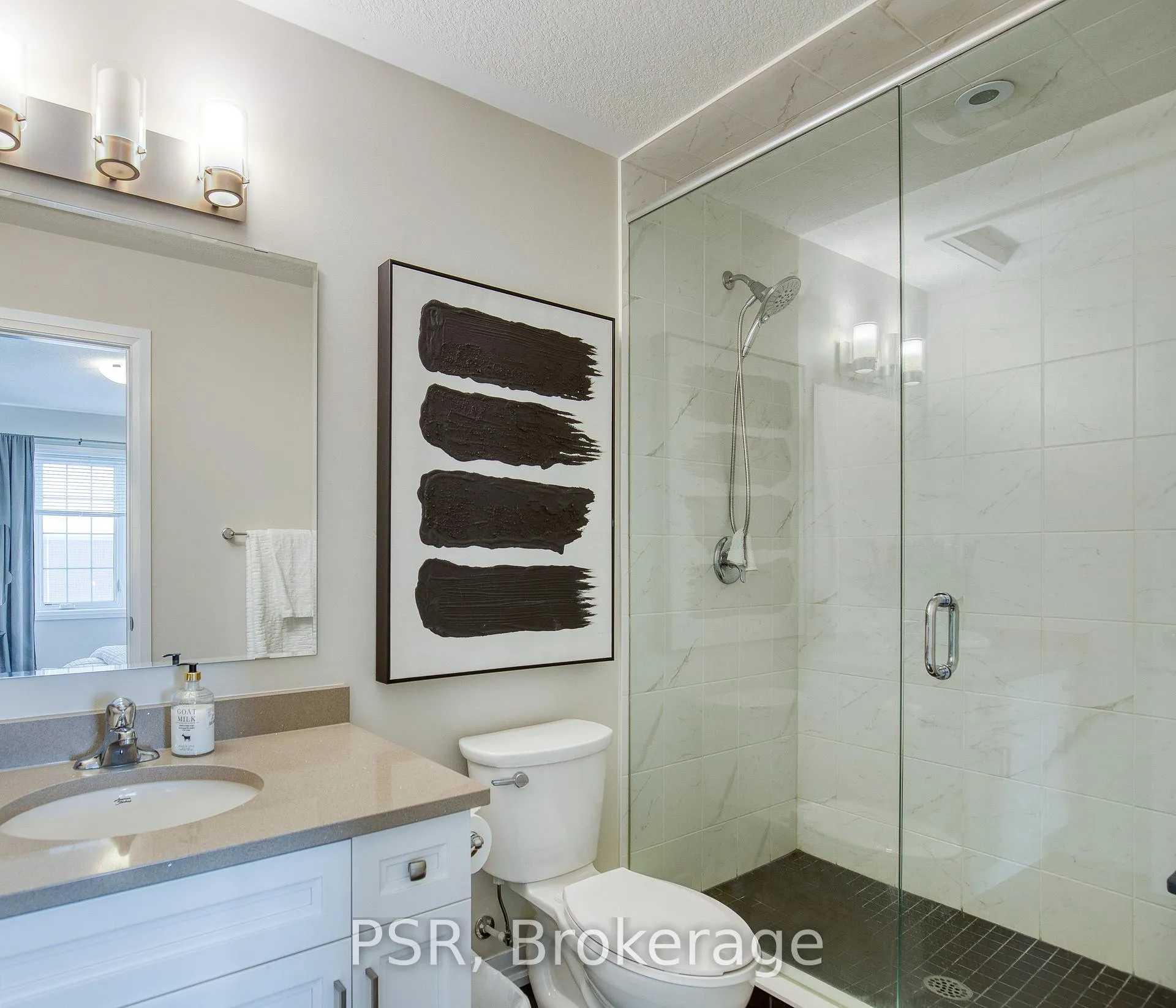 Photo 16 of 118 Monarch Woods Drive, Kitchener, Doon South — HOMEH