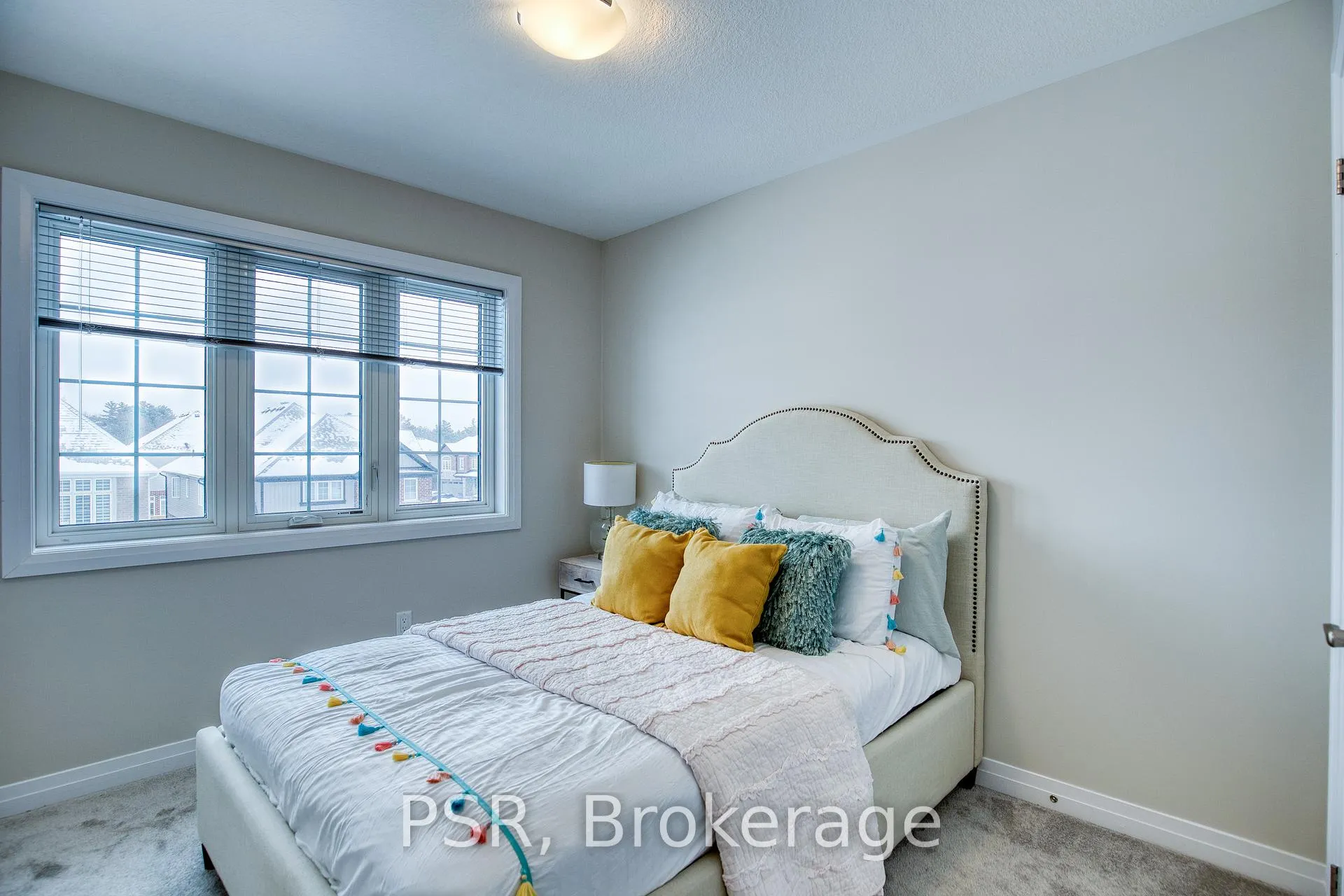 Photo 19 of 118 Monarch Woods Drive, Kitchener, Doon South — HOMEH