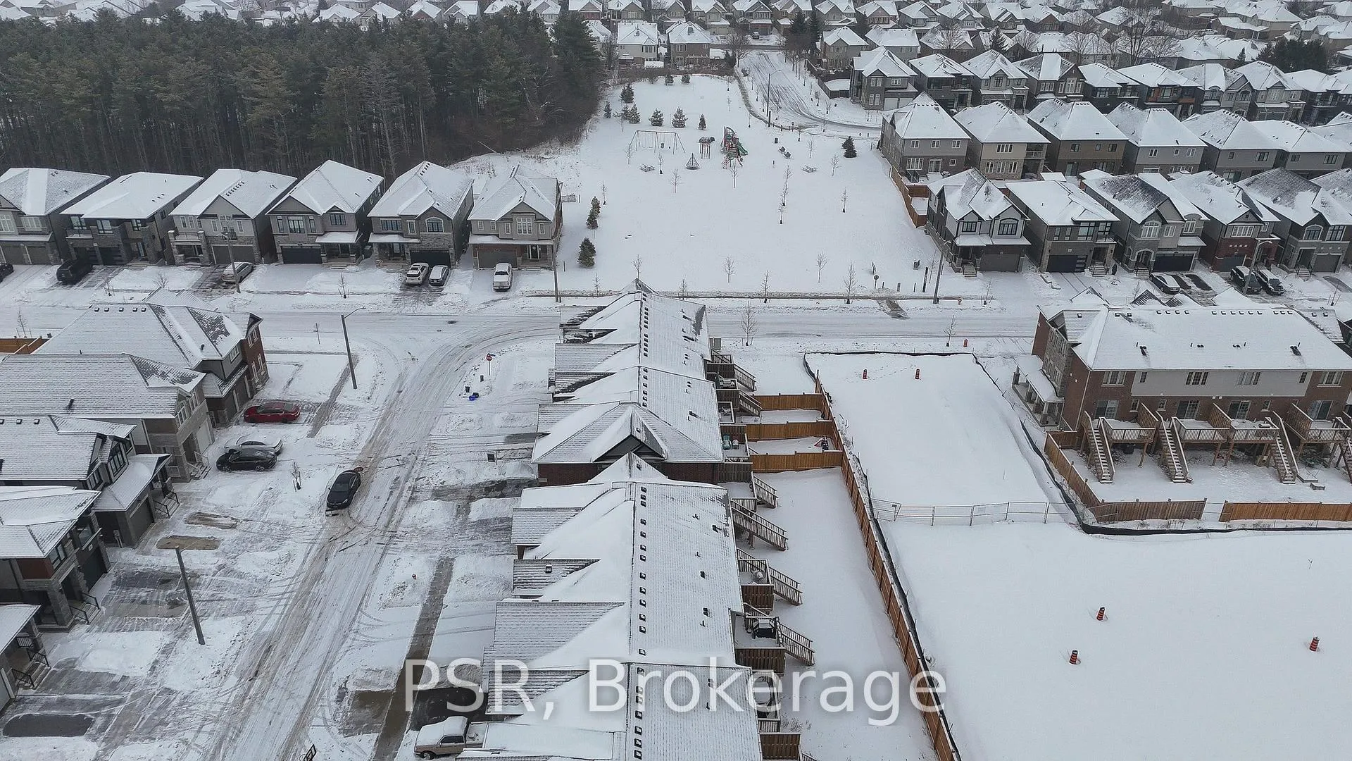 Photo 29 of 118 Monarch Woods Drive, Kitchener, Doon South — HOMEH