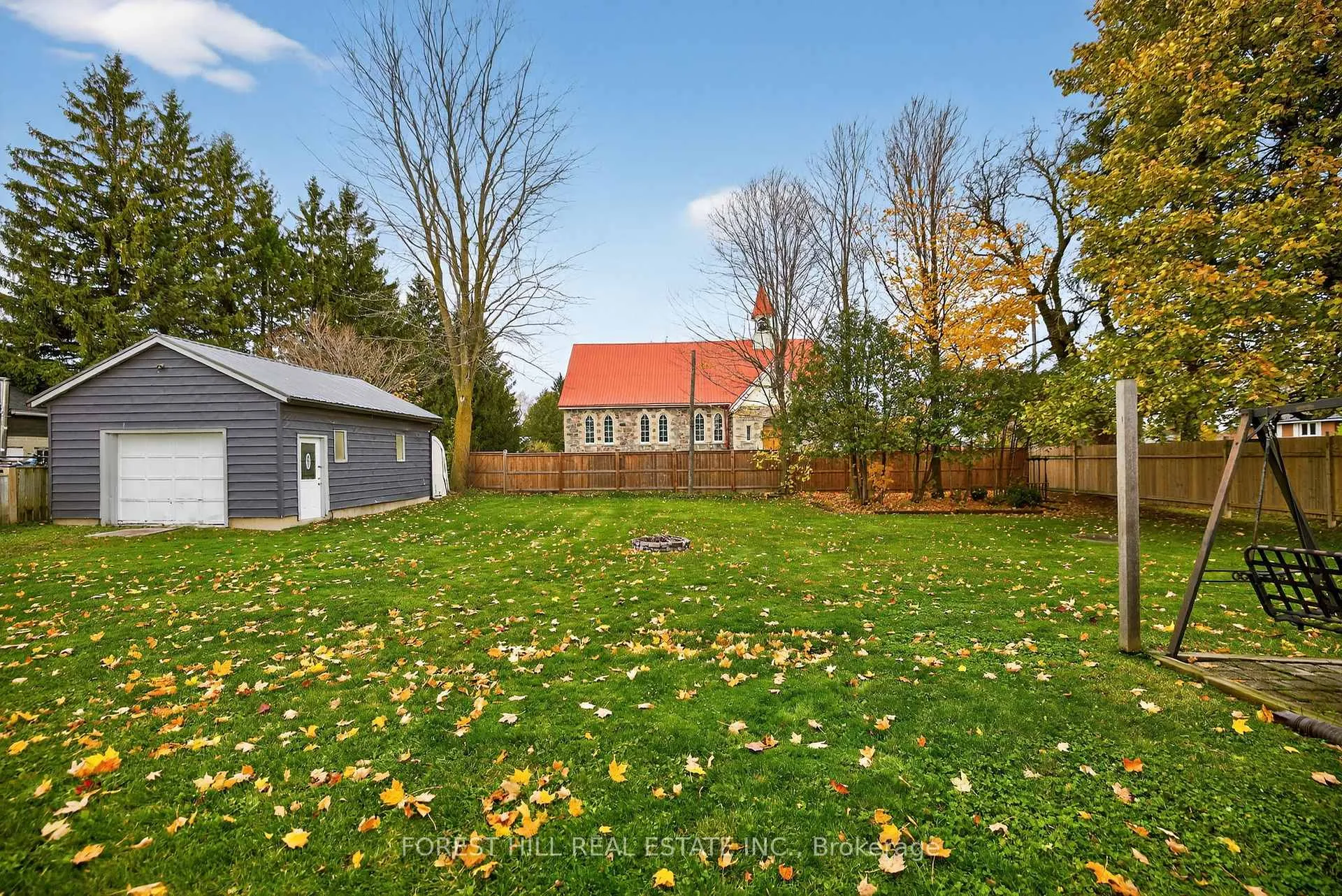 Photo 37 of 3 Elora Street N, Mapleton, Rural Mapleton — HOMEH