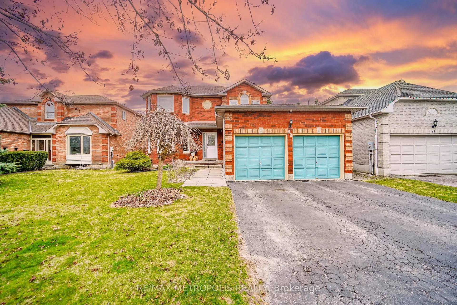 Photo 1 of 60 Irwin Drive, Whitby, Downtown Whitby — HOMEH