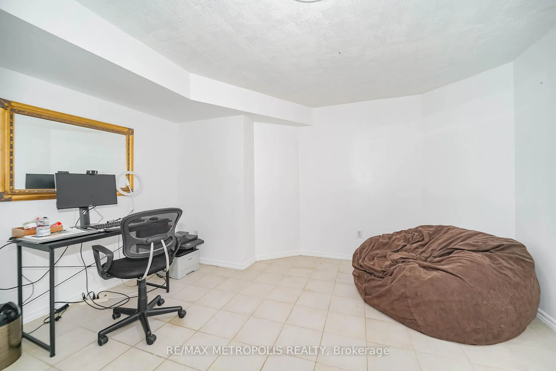 Photo 29 of 60 Irwin Drive, Whitby, Downtown Whitby — HOMEH