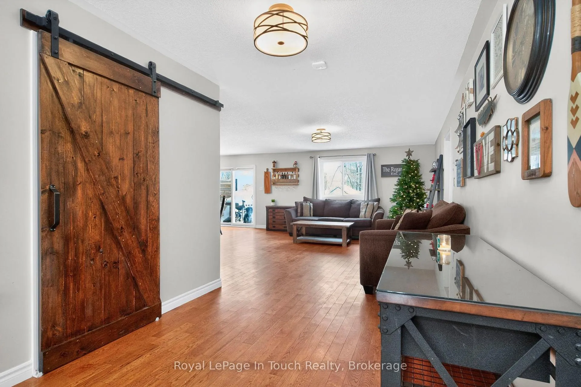 Photo 6 of 13 Hunter Avenue, Tay, Victoria Harbour — HOMEH