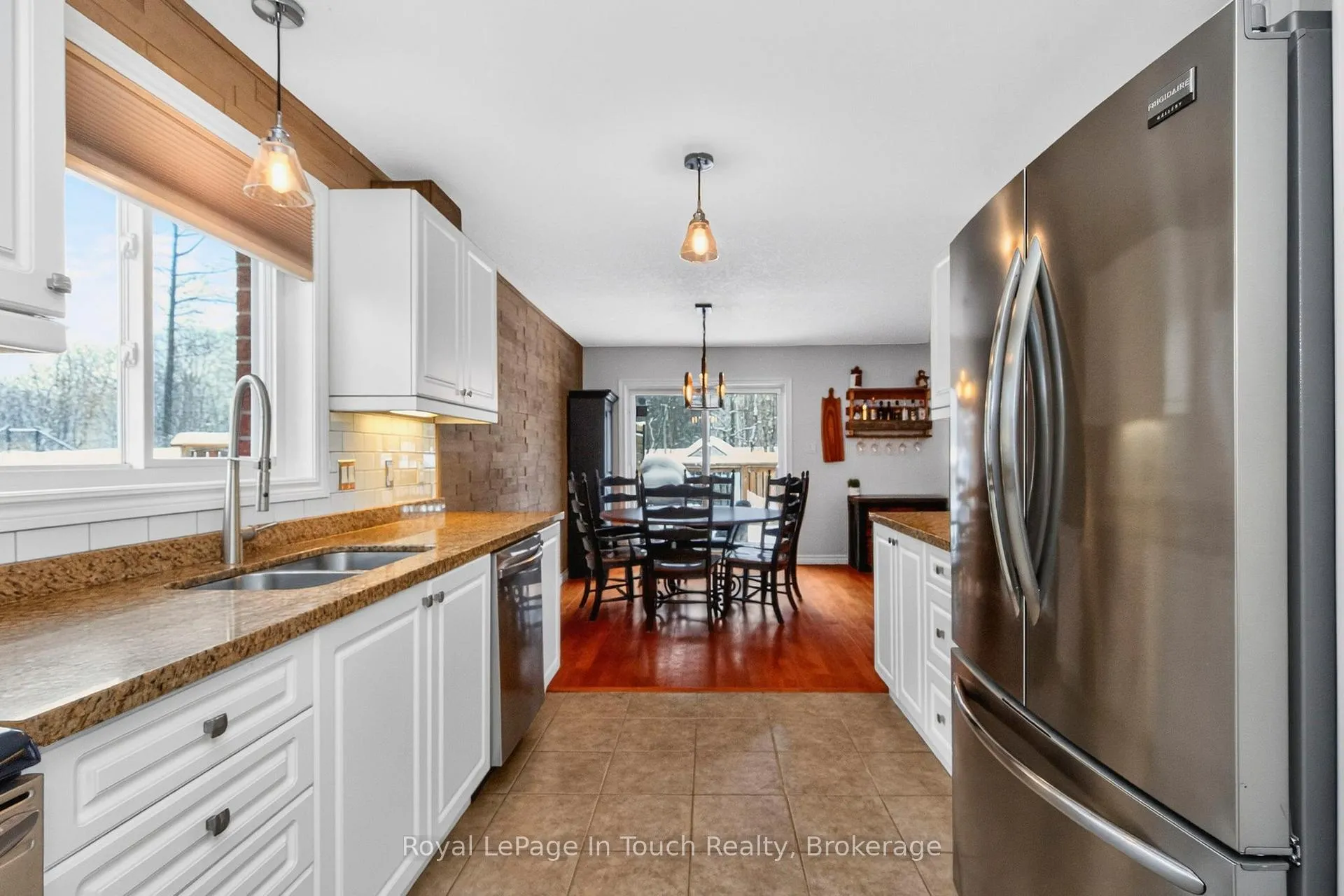 Photo 24 of 13 Hunter Avenue, Tay, Victoria Harbour — HOMEH