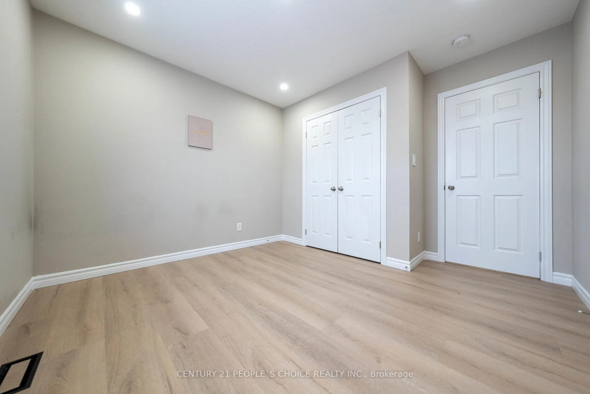 Photo 9 of 19 Davidson Drive, Stratford — HOMEH