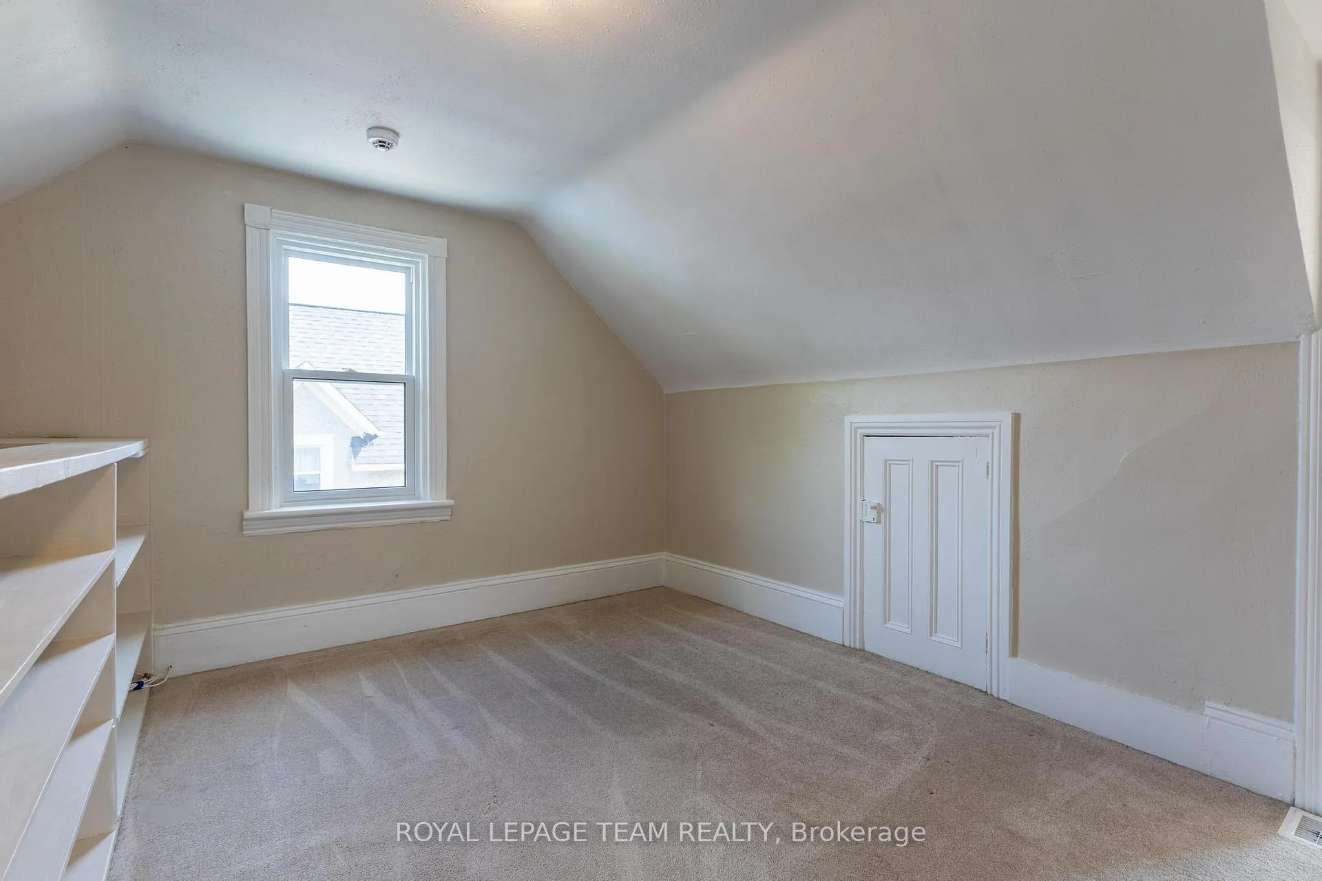 Photo 12 of 48 Mcgonigal Street E, Arnprior — HOMEH